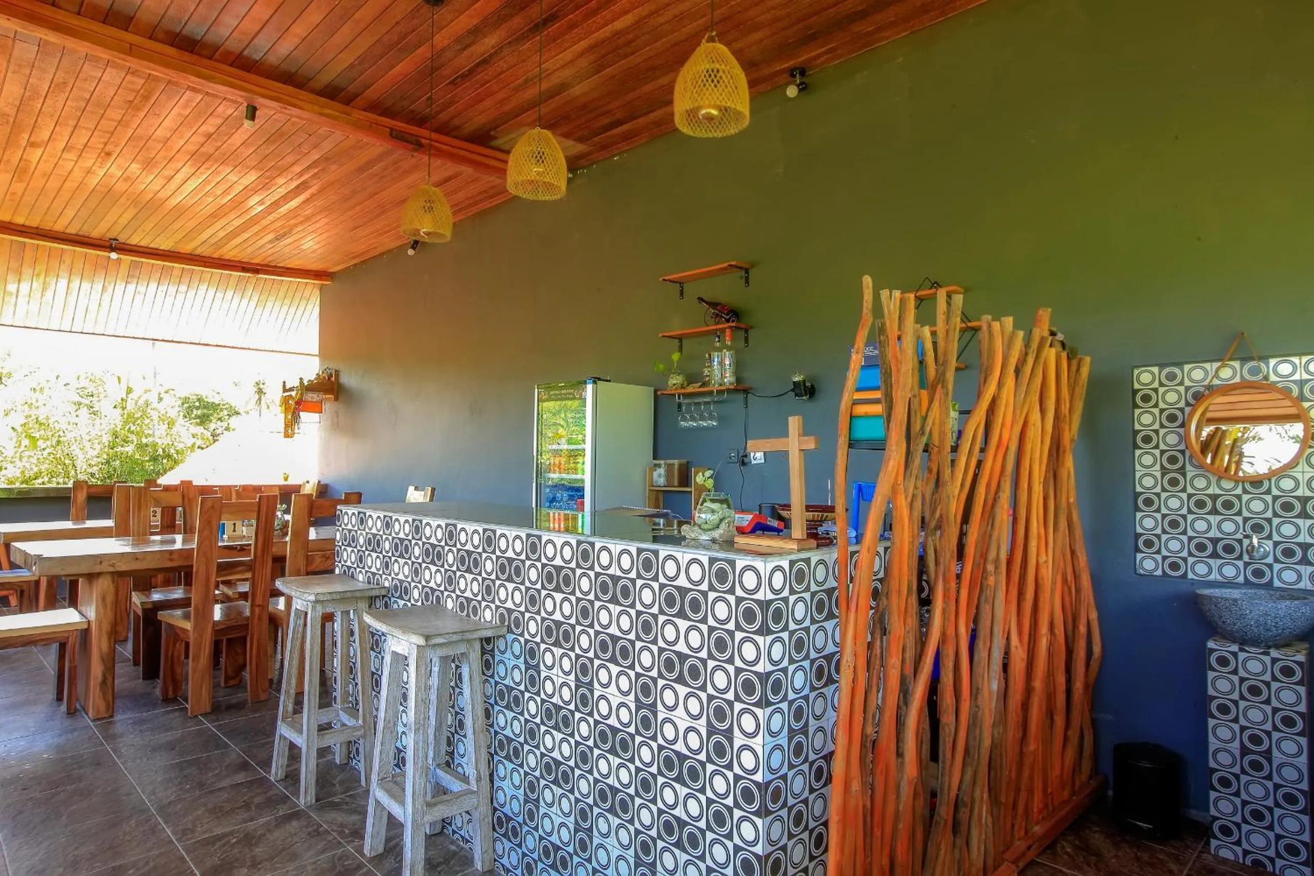 Restaurant/places to eat in THE DARA HILL