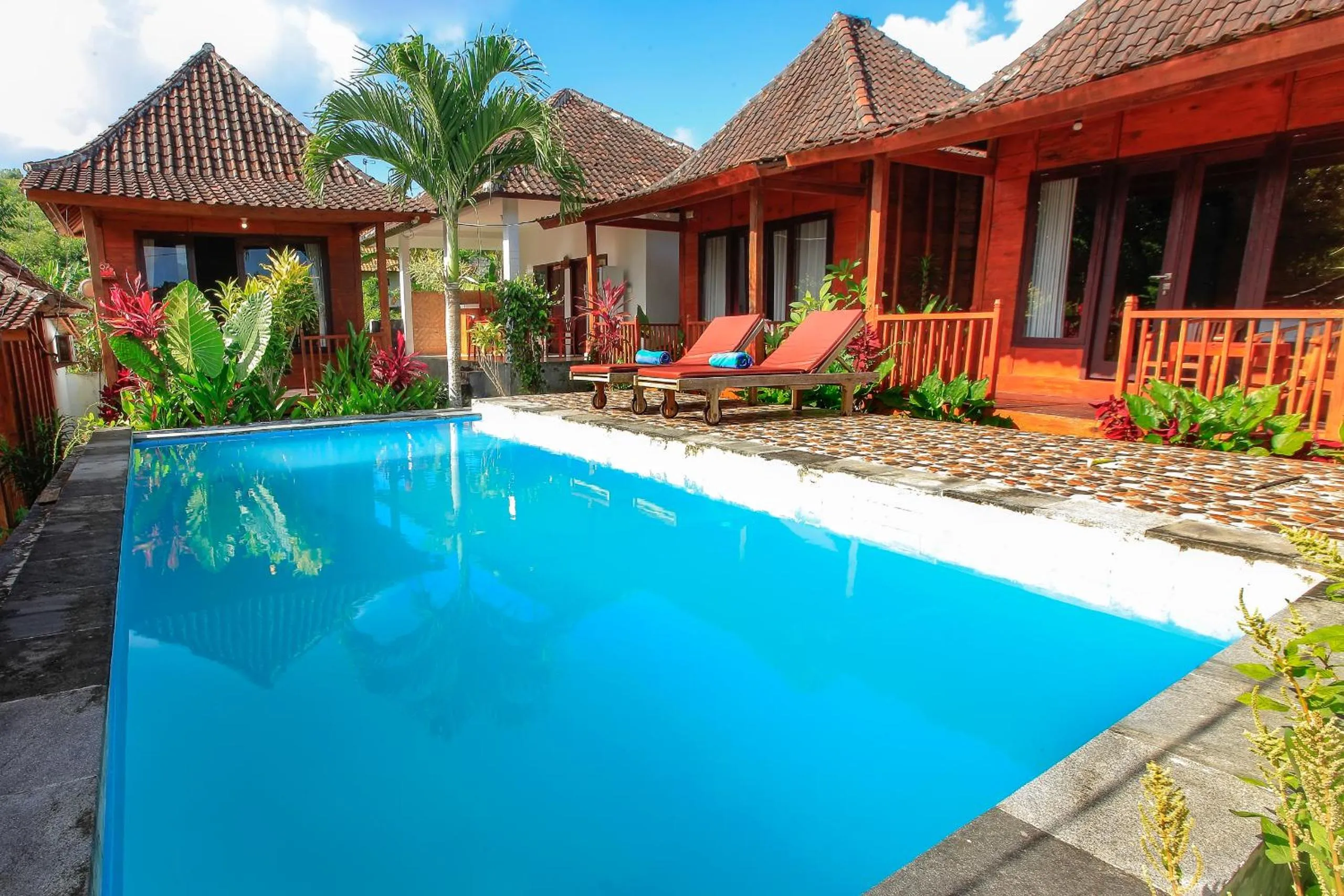 Swimming pool in THE DARA HILL