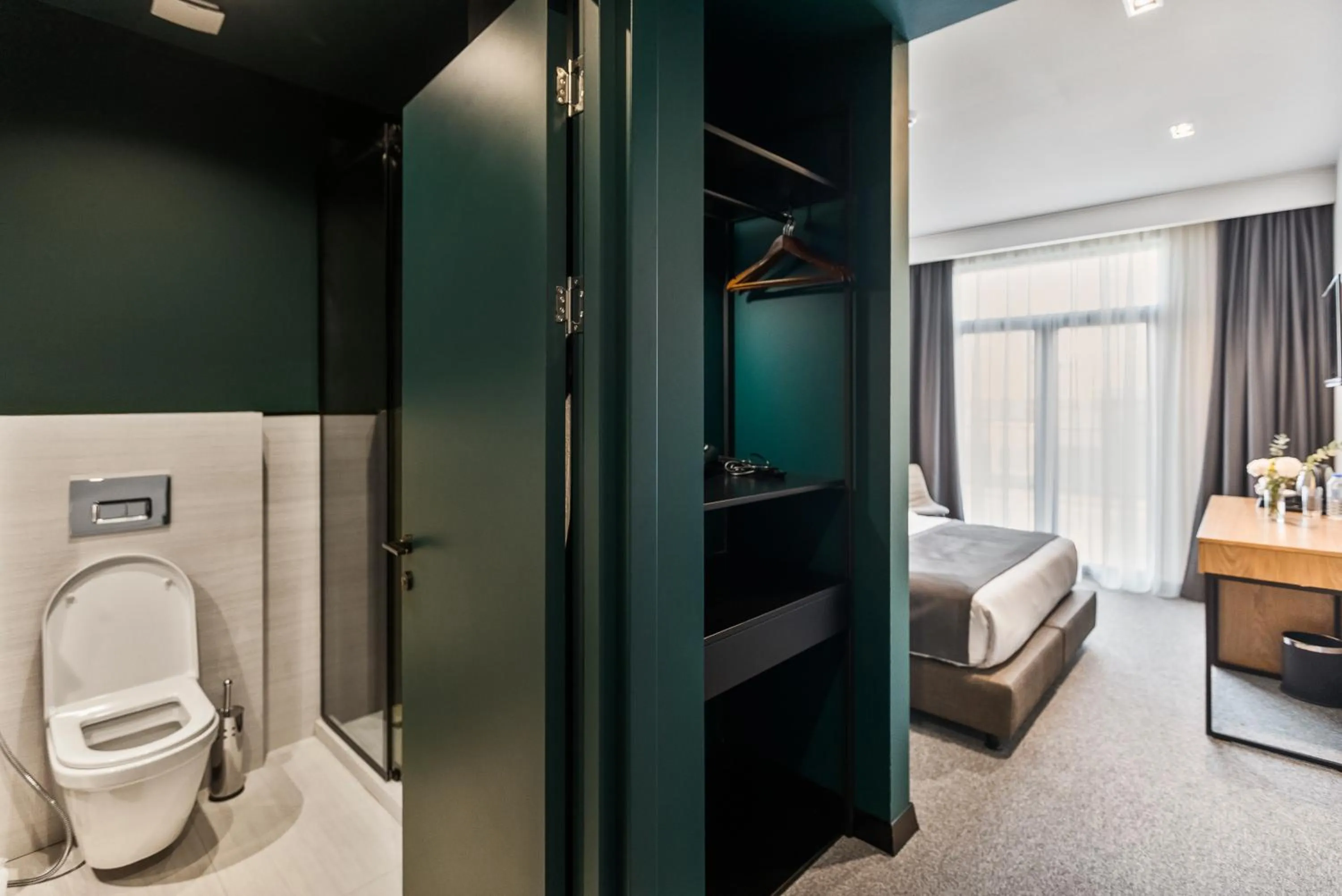 Toilet in Graf Hotel