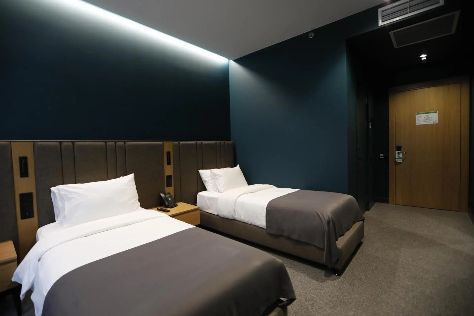 Bedroom, Bed in Graf Hotel