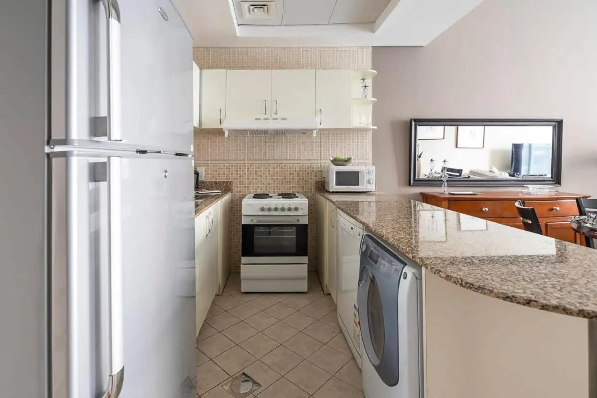 Frank Porter - Atlantic Tower 1