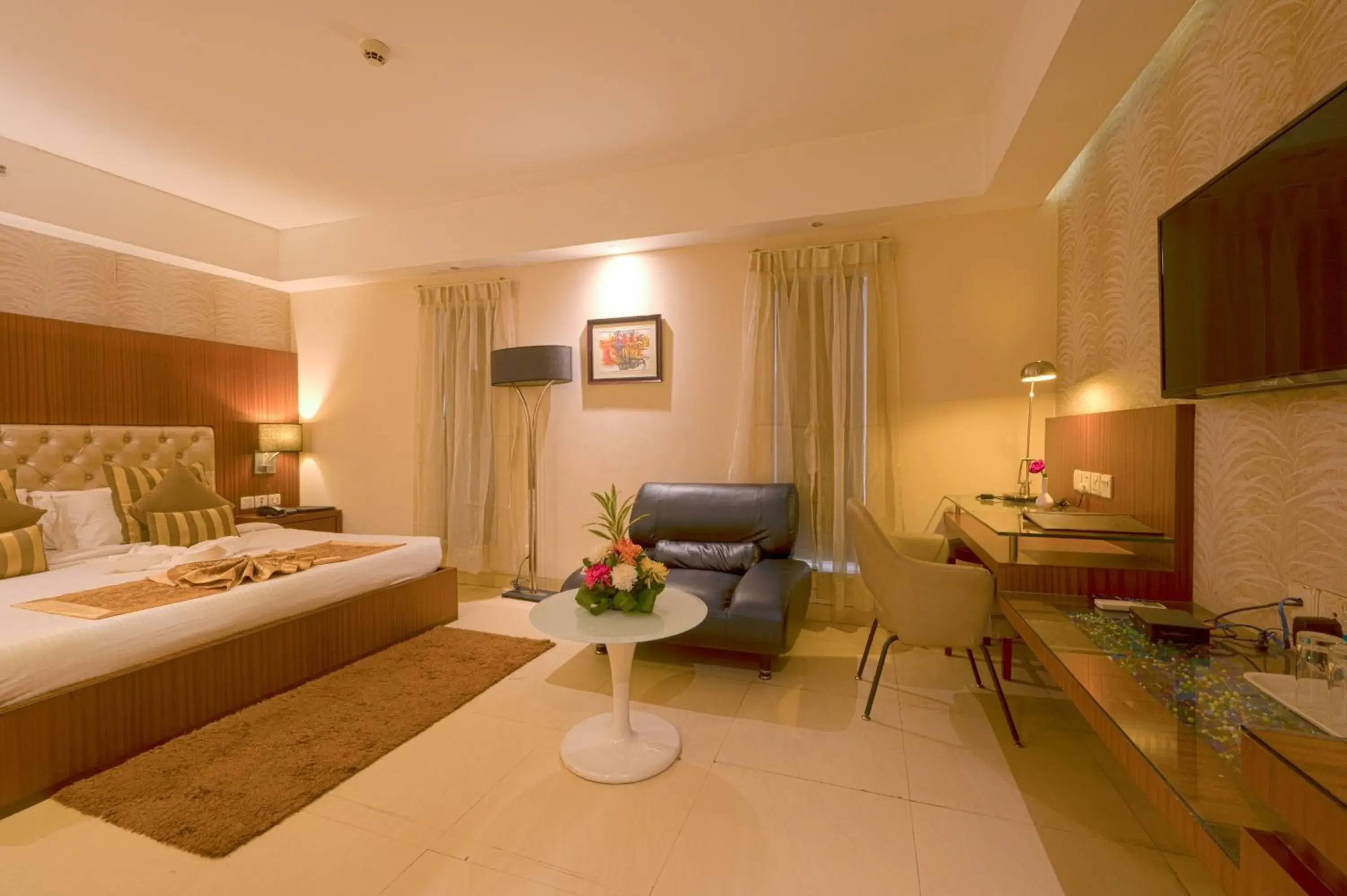 Living room, Bed in Celesta Hotel - Kolkata Living room, Bed in Celesta Hotel - Kolkata