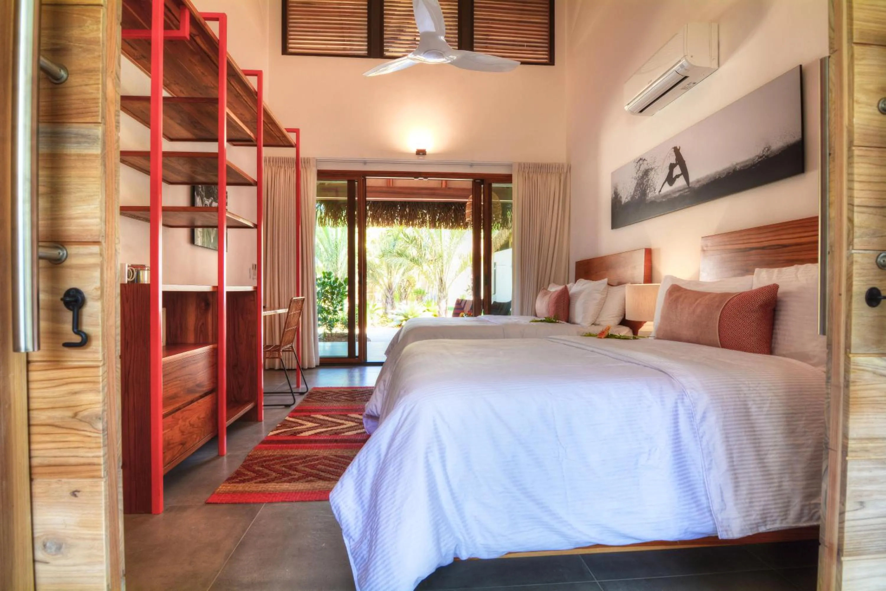 Bed in The Gilded Iguana