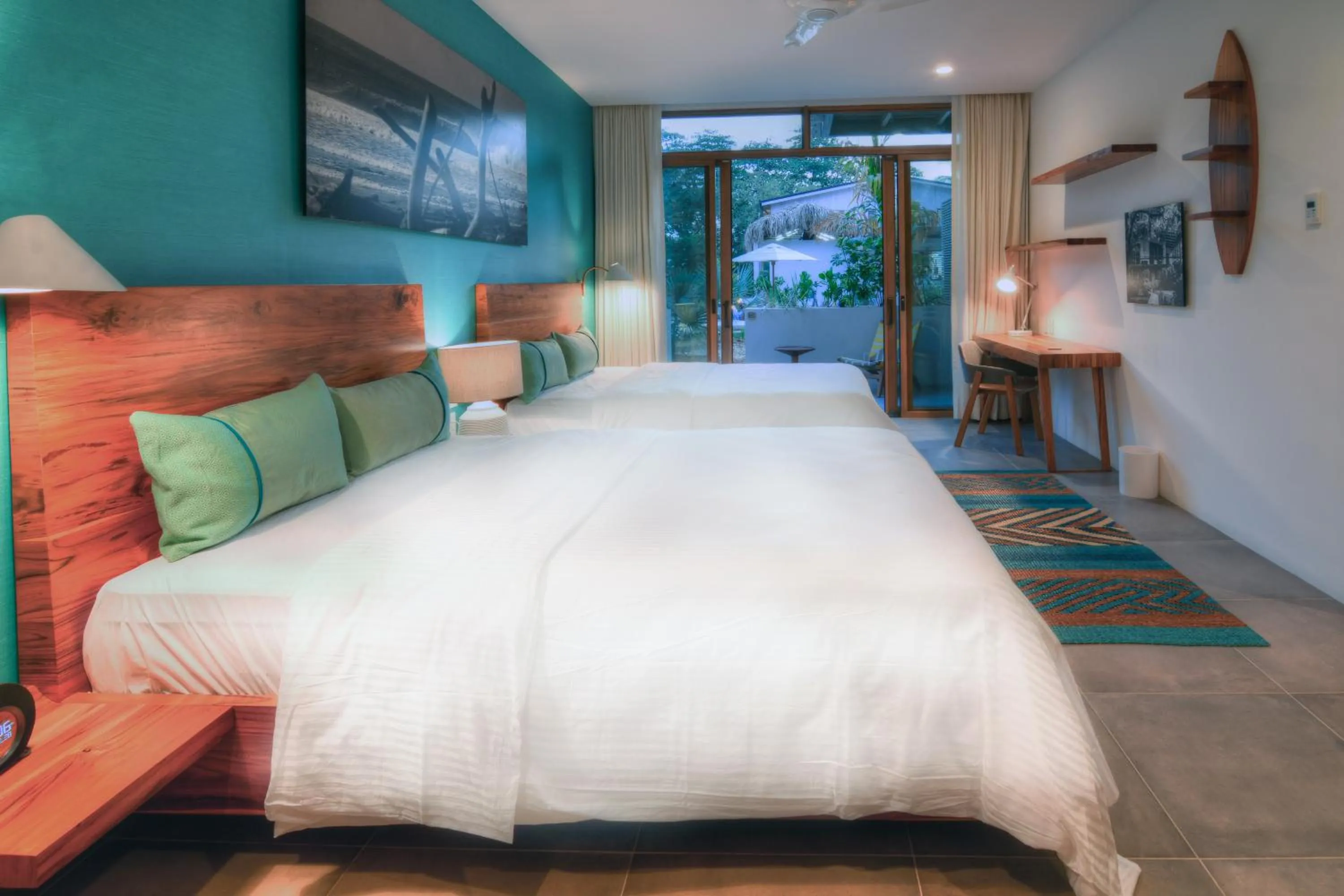 Bedroom, Bed in The Gilded Iguana