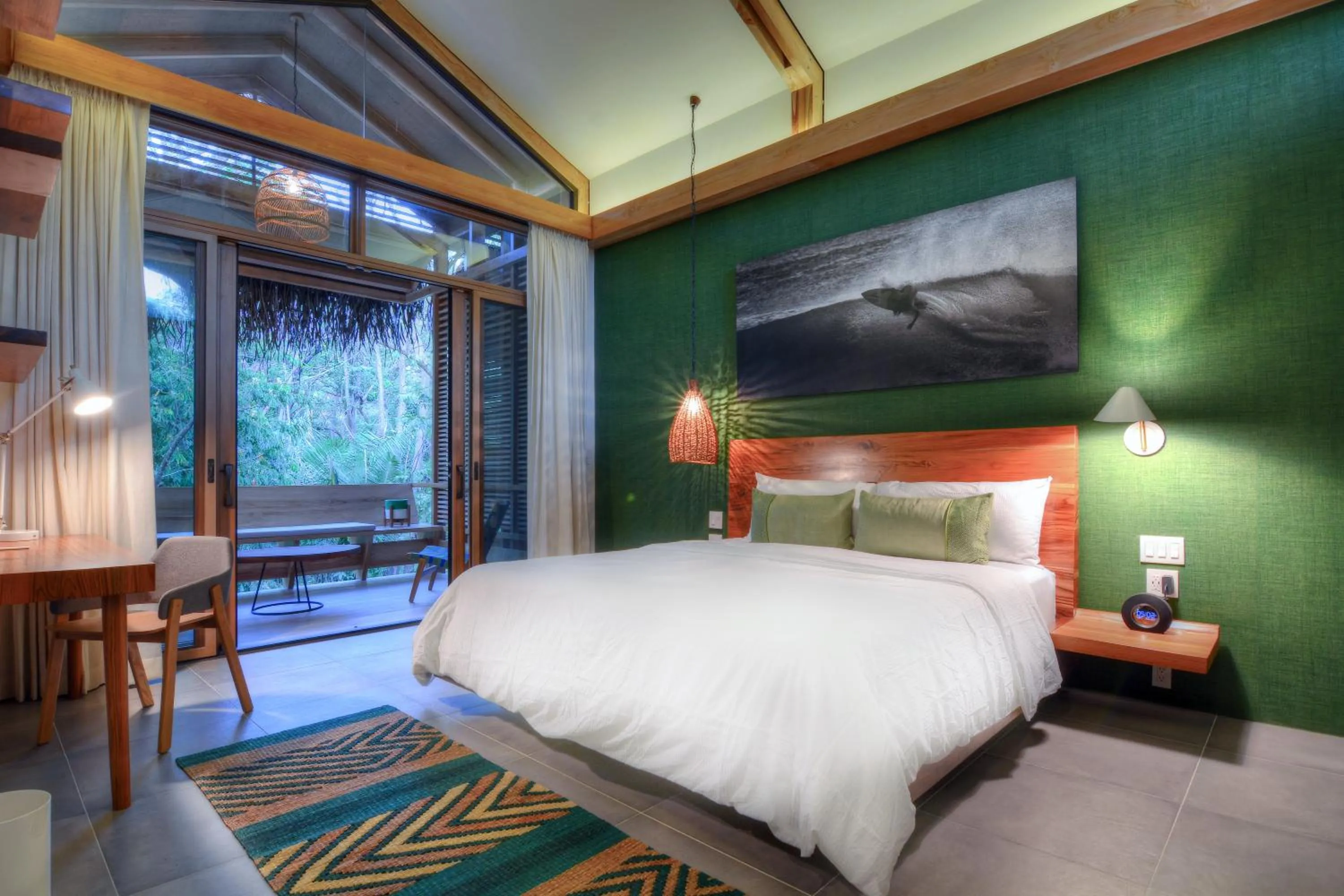 Bed in The Gilded Iguana