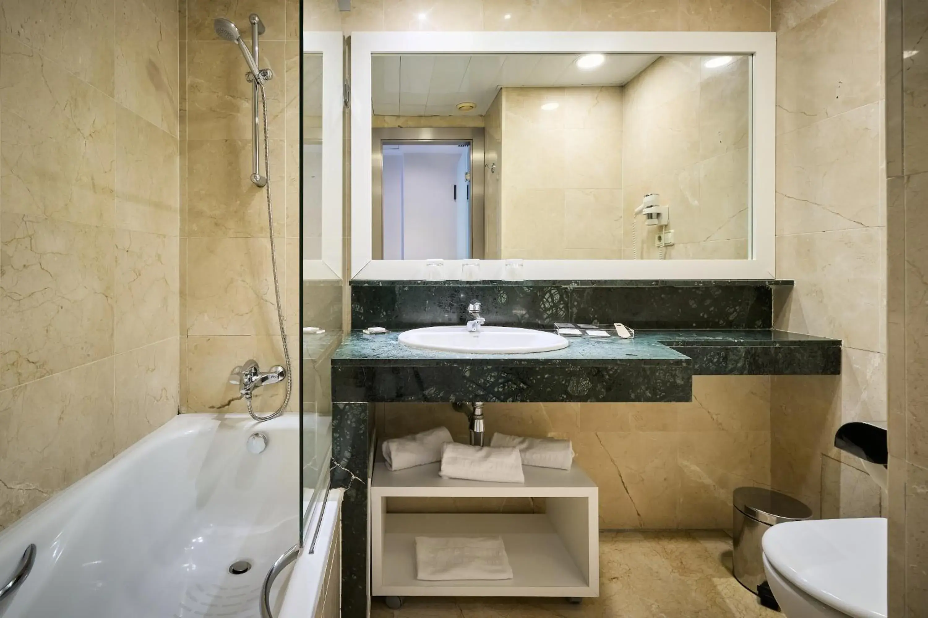 Bathroom in Catalonia Bristol Bathroom in Catalonia Bristol