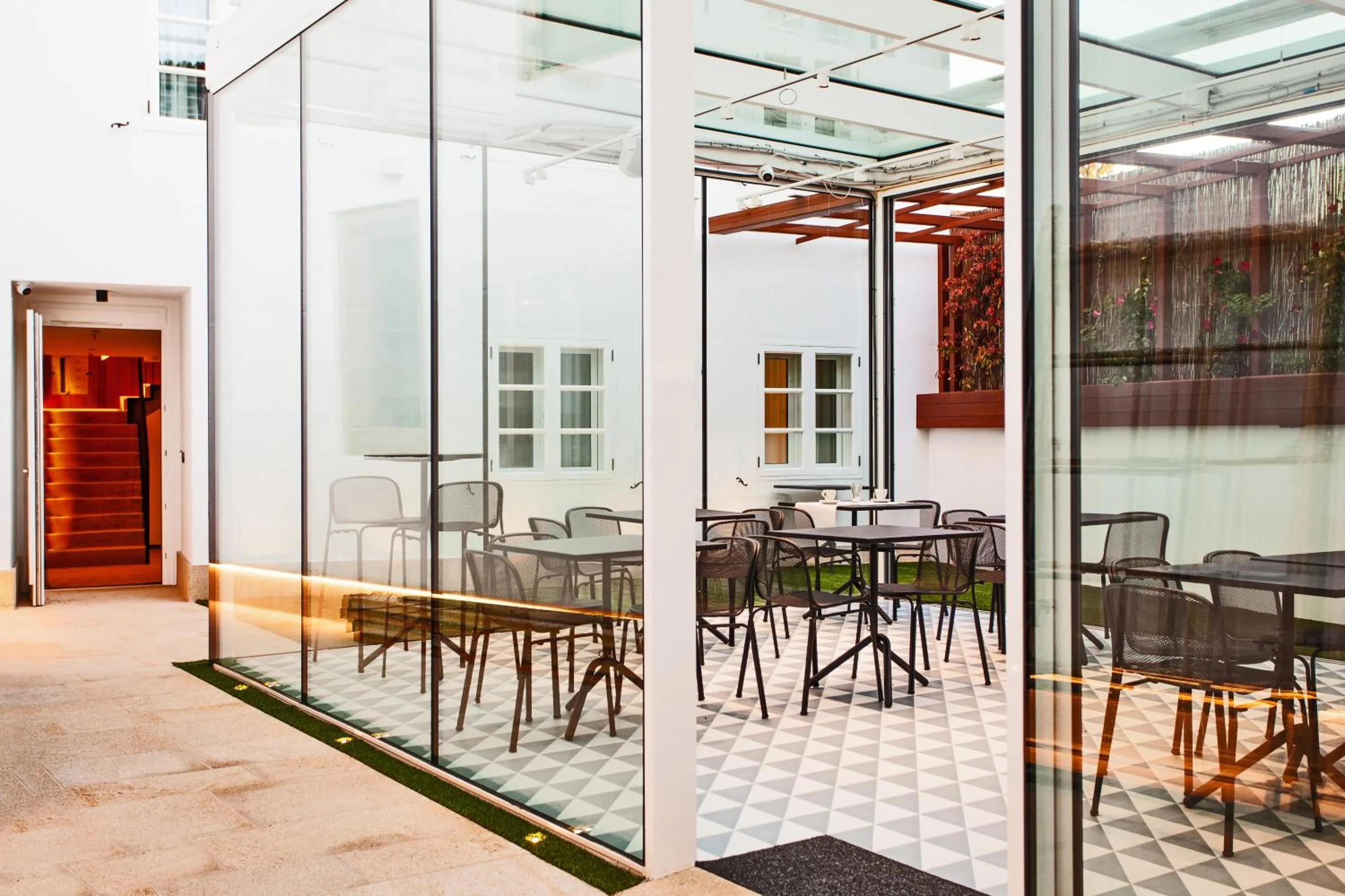 Patio in Hotel Plaza Obradoiro by Bossh! Hotels