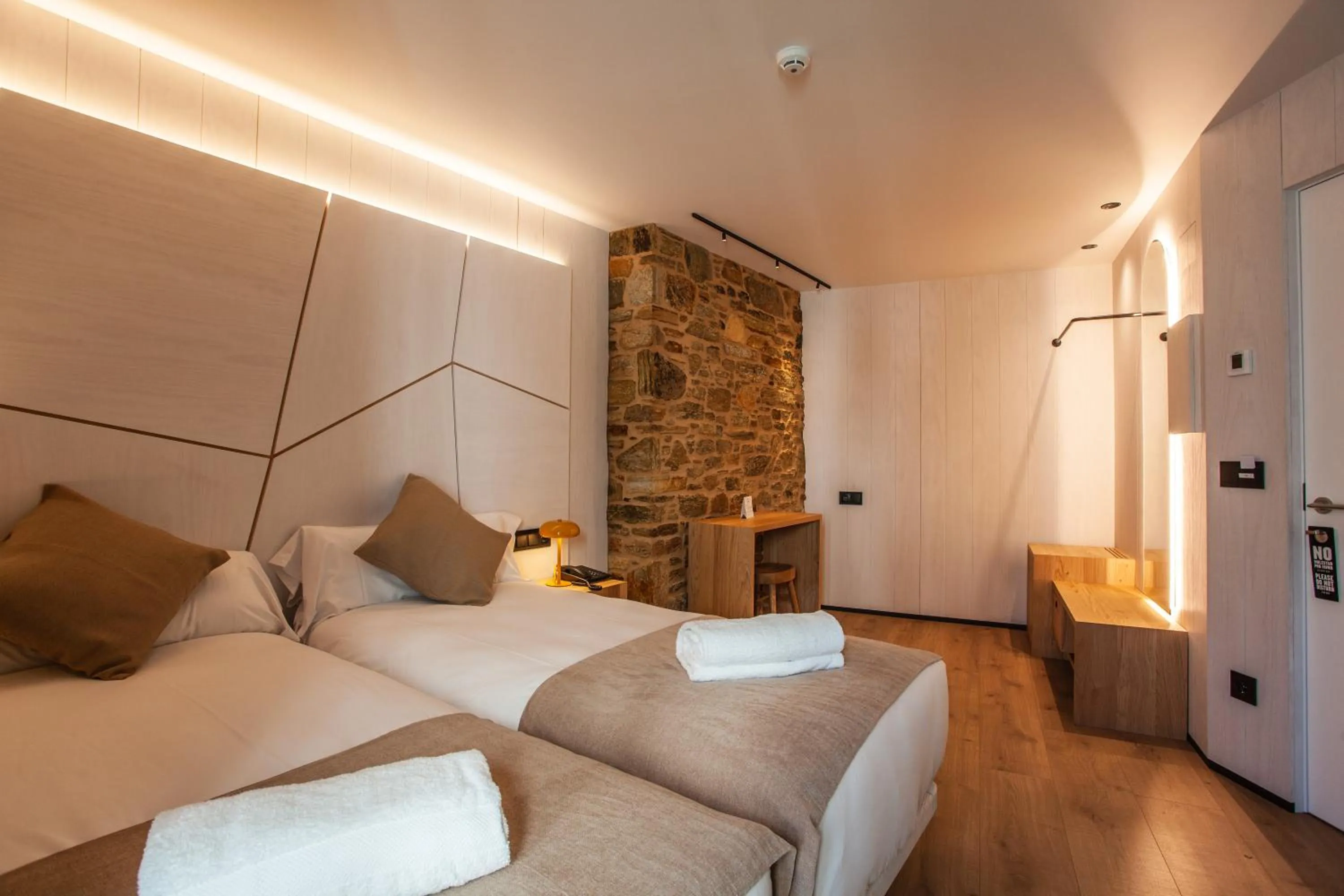 Bed in Hotel Plaza Obradoiro by Bossh! Hotels