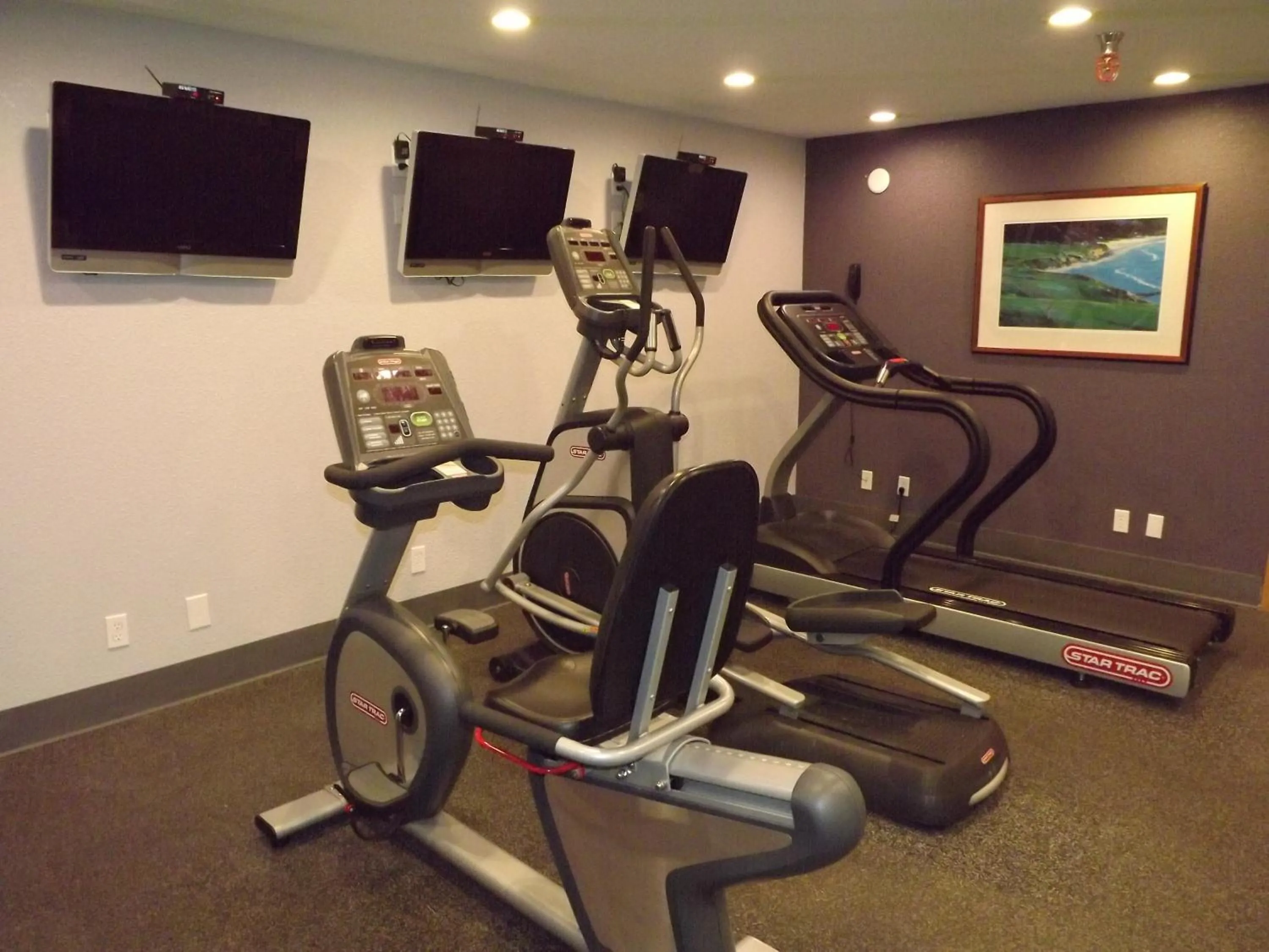 Fitness centre/facilities in MICROTEL Inn and Suites - Ames