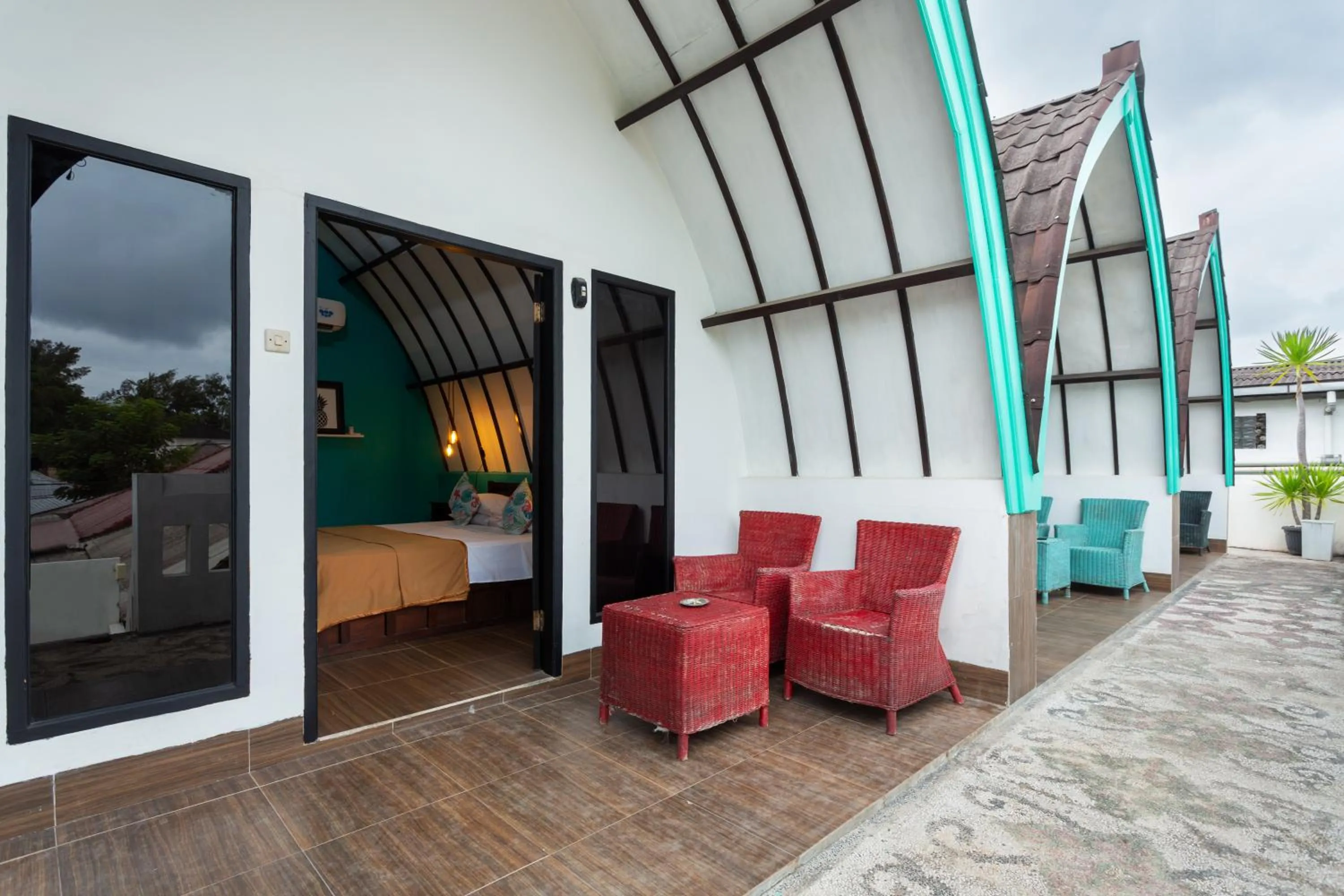 Seating area in Kidi's Lodge Gilitrawangan