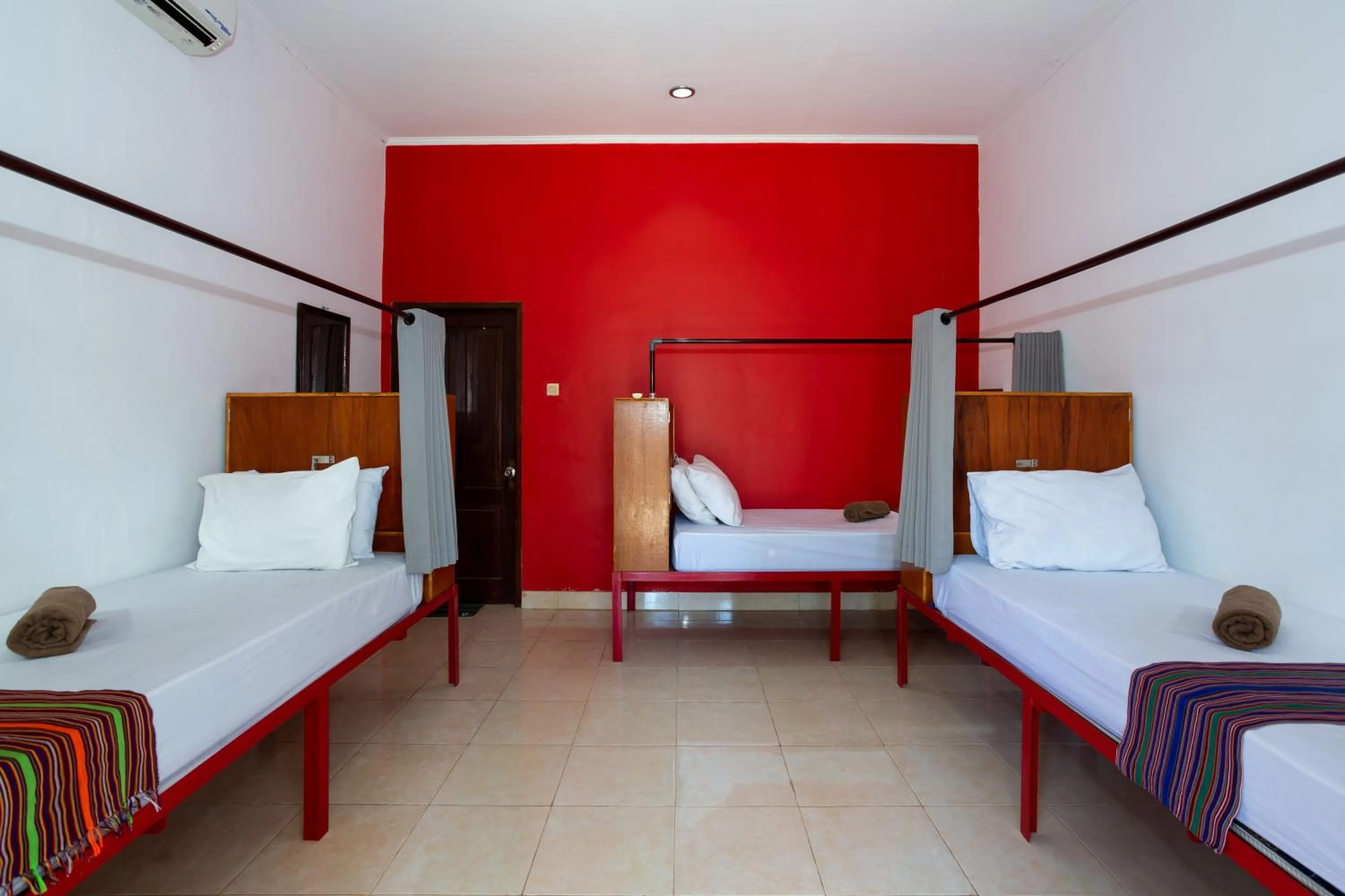 Bedroom, Bed in Kidi's Lodge Gilitrawangan