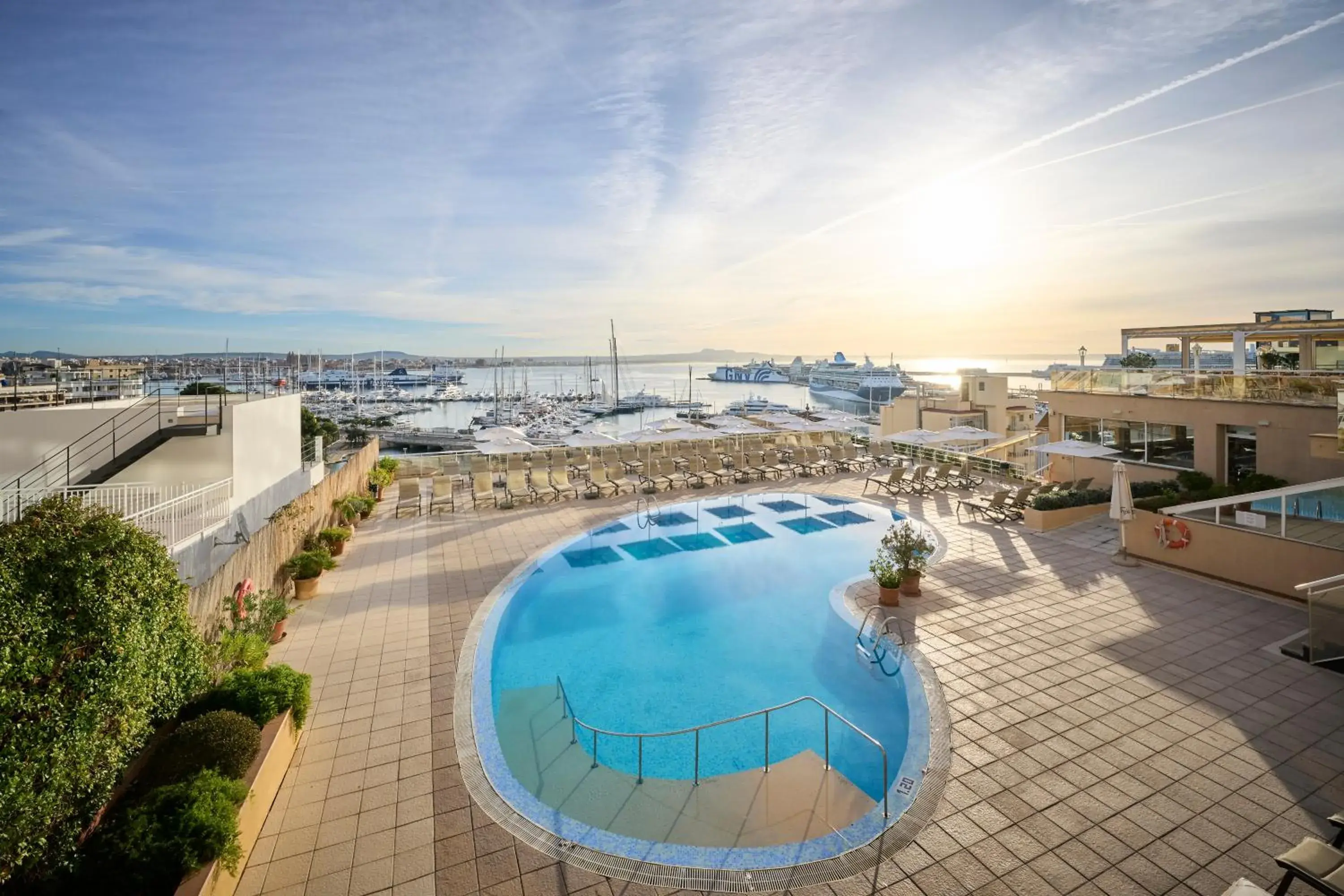 Swimming pool in Catalonia Majórica Swimming pool in Catalonia Majórica