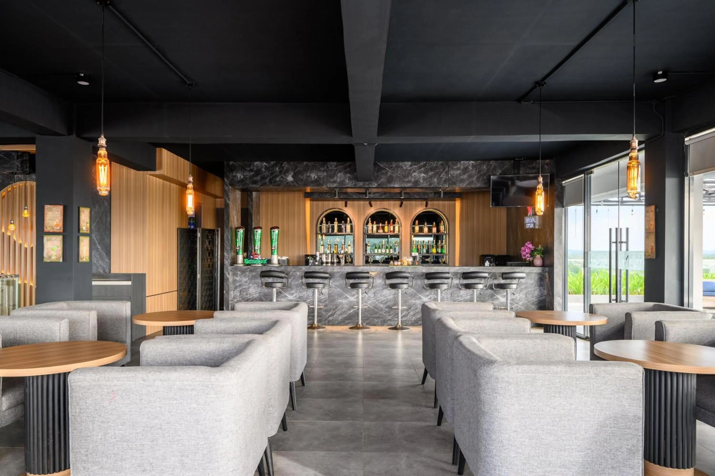 Restaurant/places to eat in Aston Sorong Hotel & Conference Center