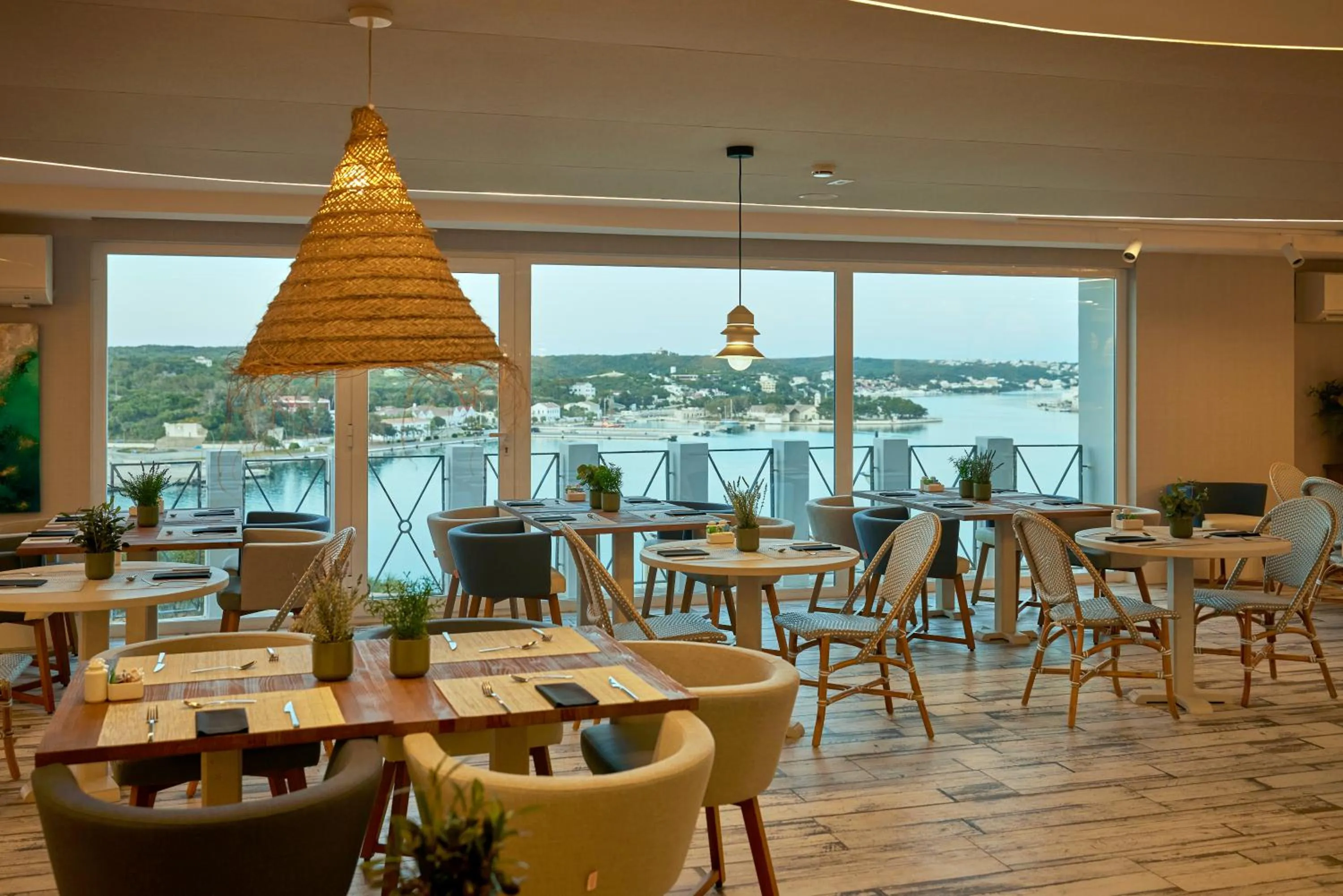 Restaurant/places to eat in Catalonia Mirador des Port