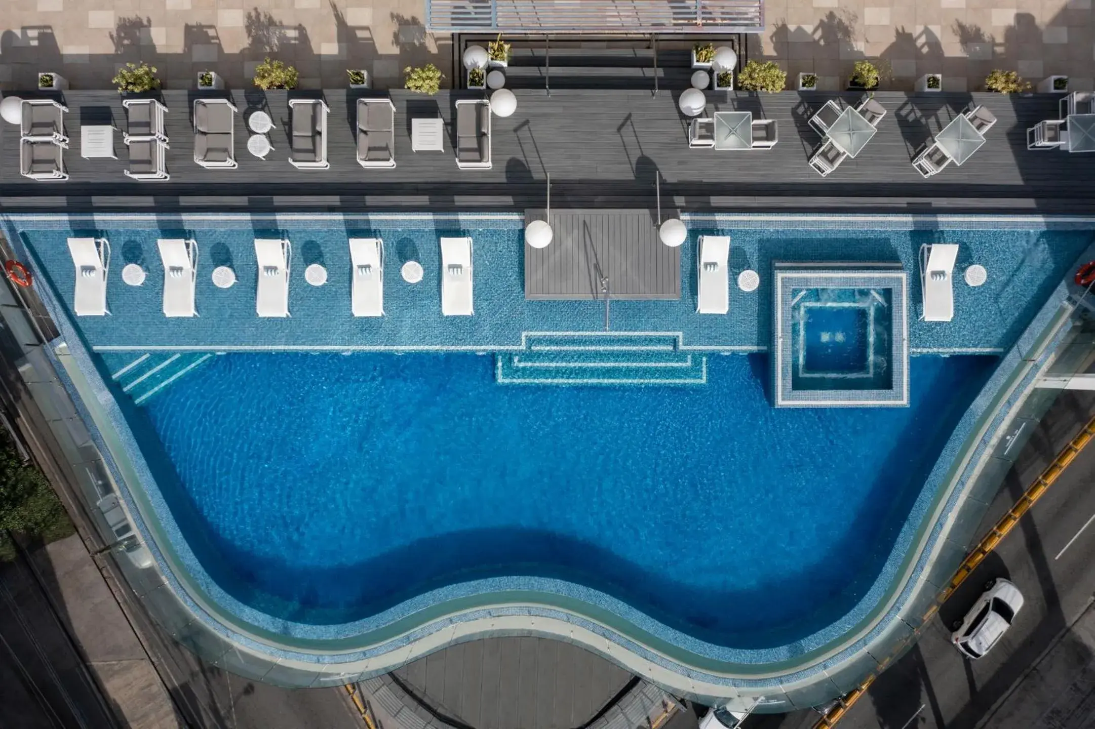 Swimming pool in Embassy Suites by Hilton Santo Domingo Swimming pool in Embassy Suites by Hilton Santo Domingo