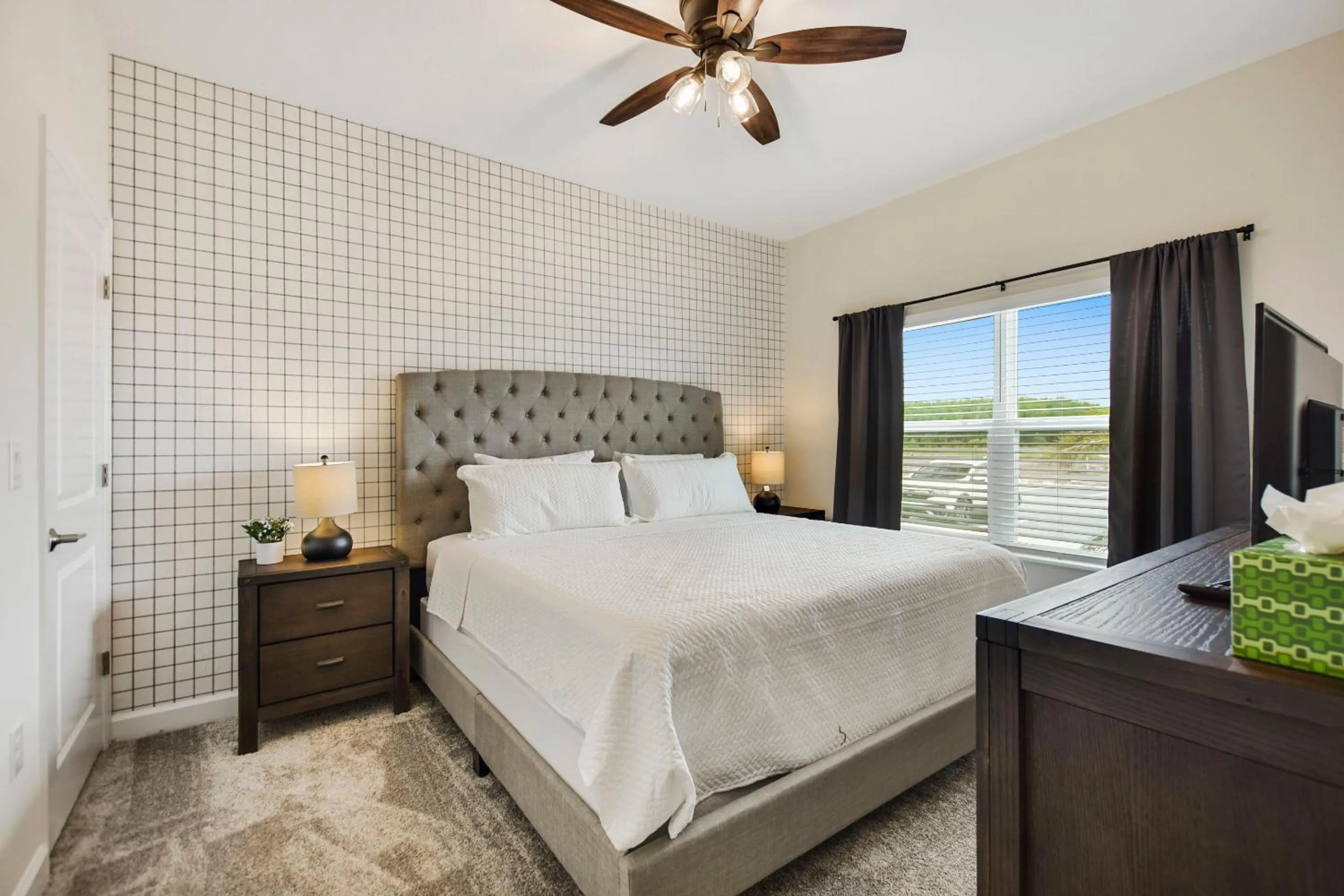 Property building, Bed in Barefoot Breeze - Storey Lake By Shine Villas #833
