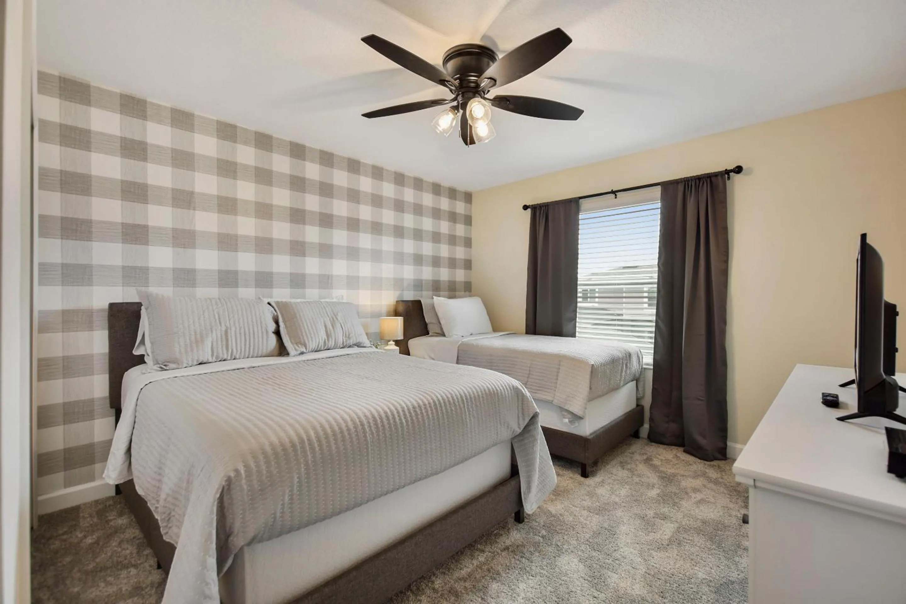 Property building, Bed in Barefoot Breeze - Storey Lake By Shine Villas #833