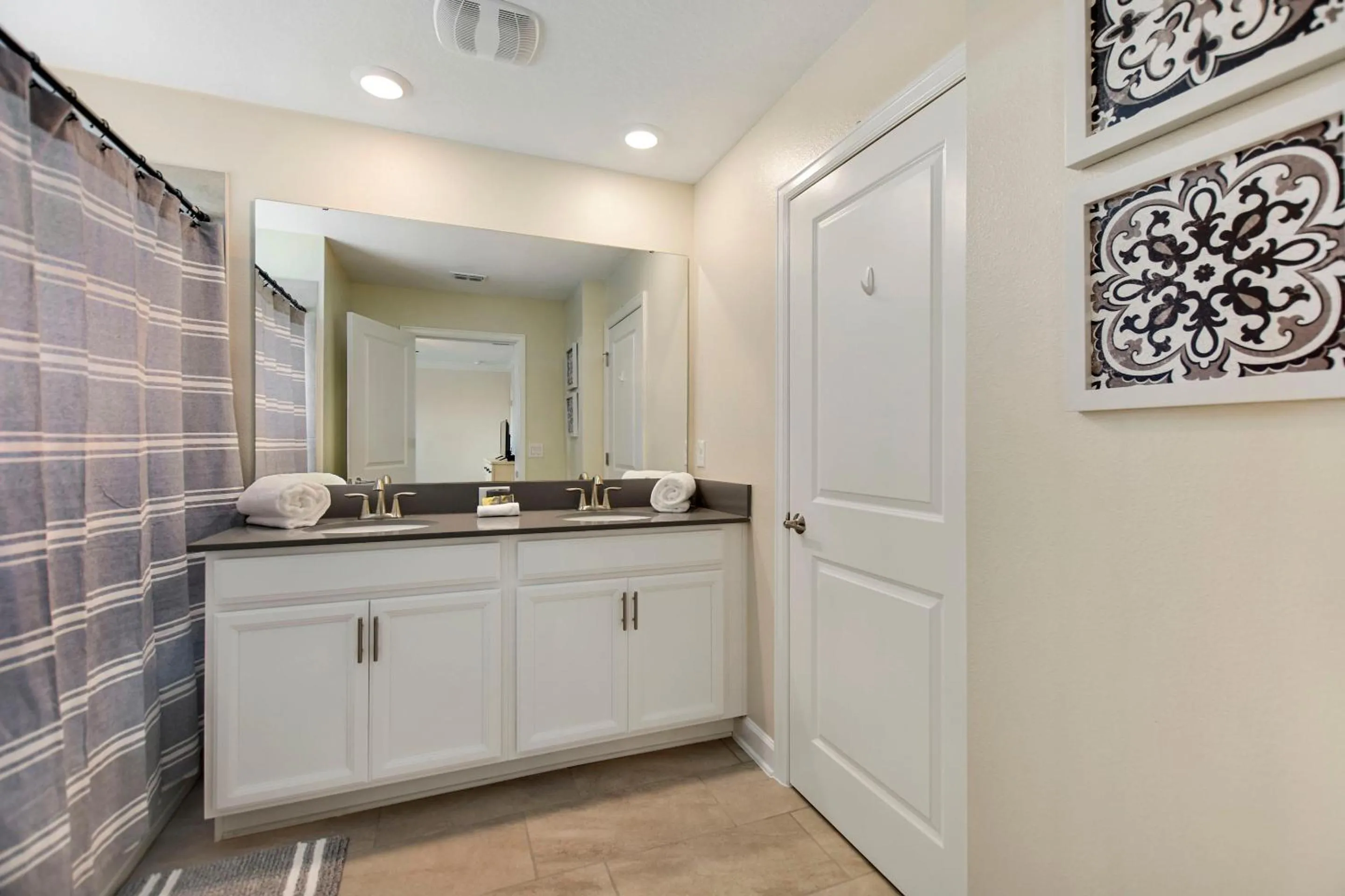 Property building in Barefoot Breeze - Storey Lake By Shine Villas #833