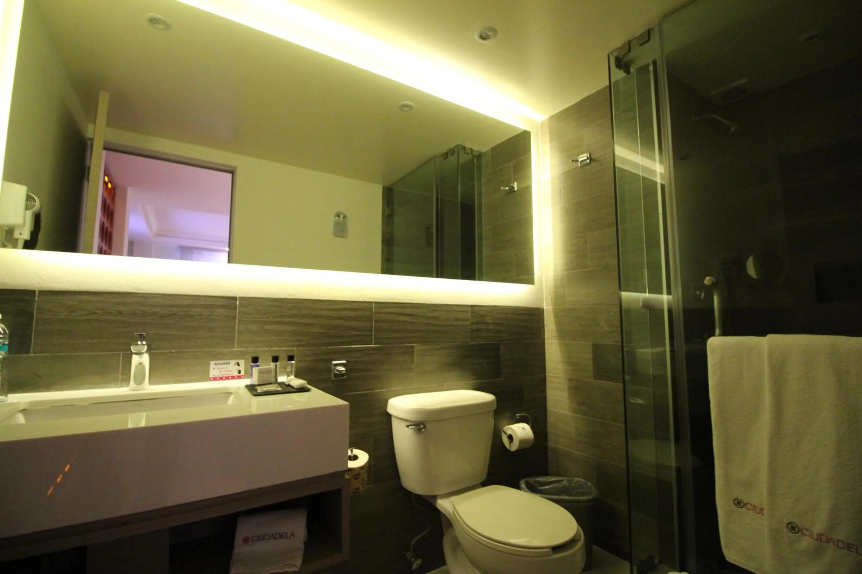 Shower in KALI Ciudadela Mexico City