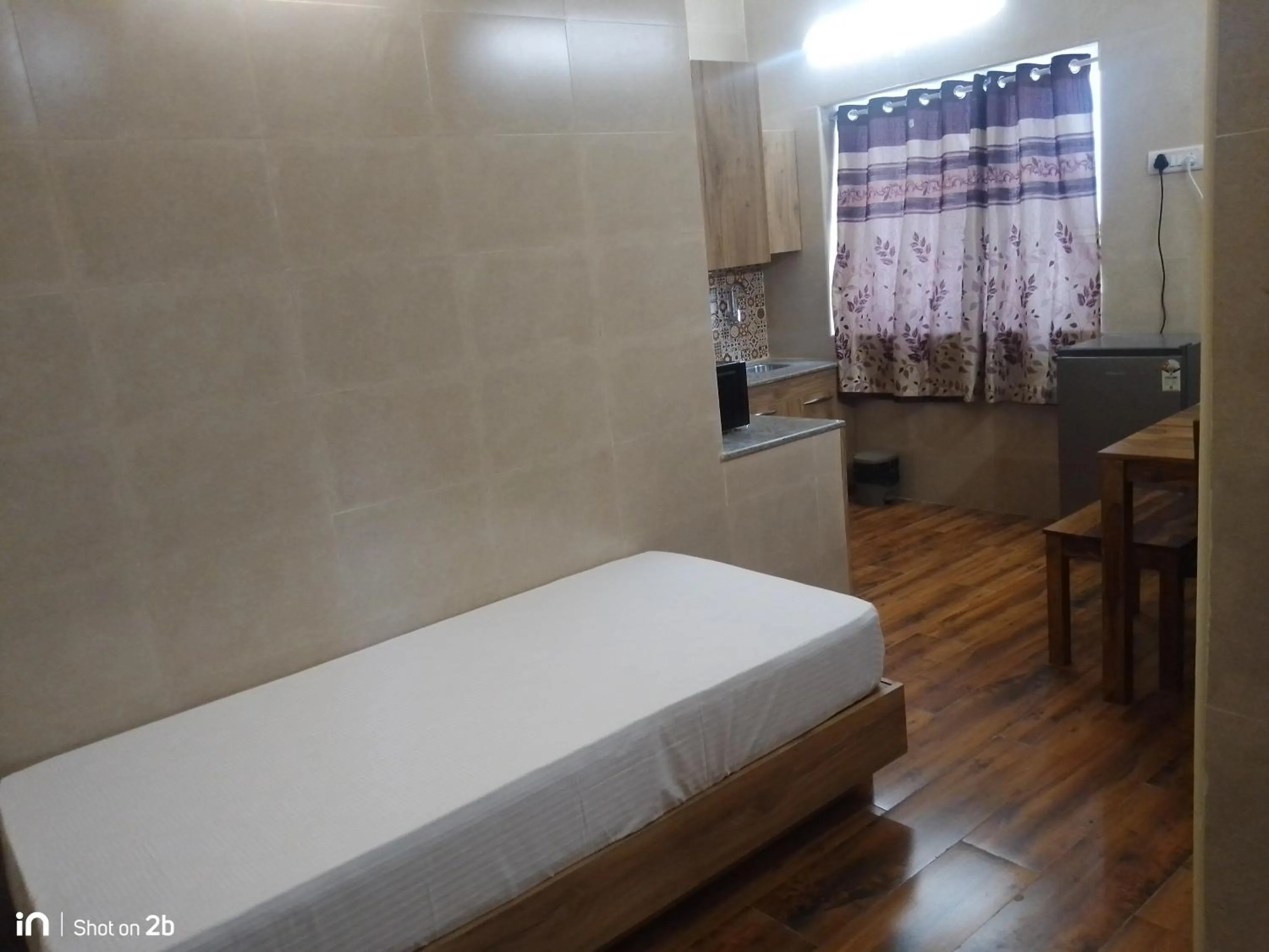 Property building, Bed in Season 4 Residences - 1BHK furnished apartments (near Apollo Proton, Tidal park)