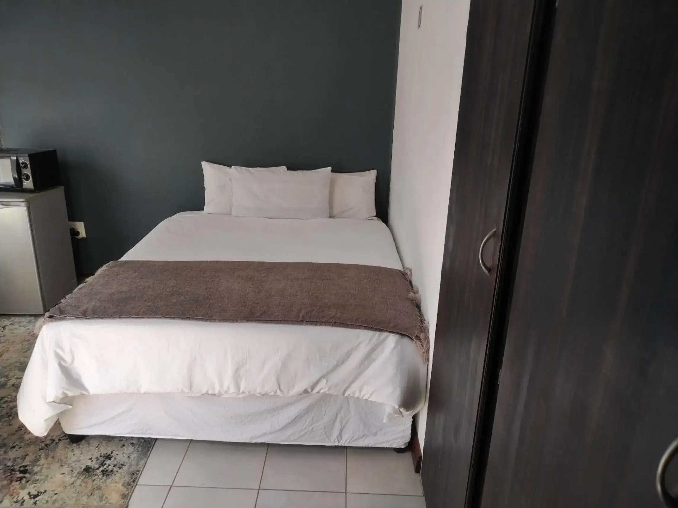 Bed in 54 Brecher Bed in 54 Brecher