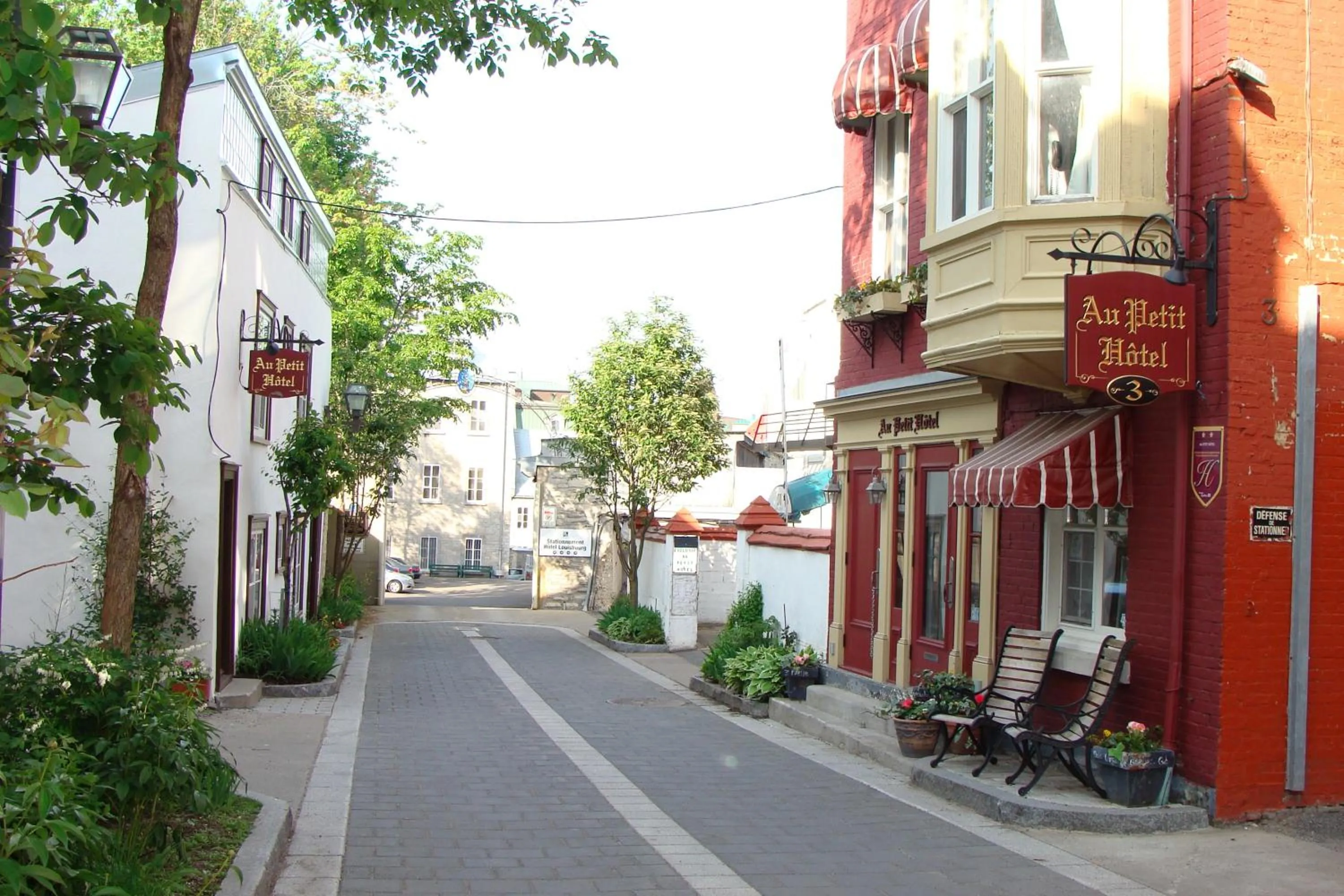 Area and facilities in Au Petit Hôtel