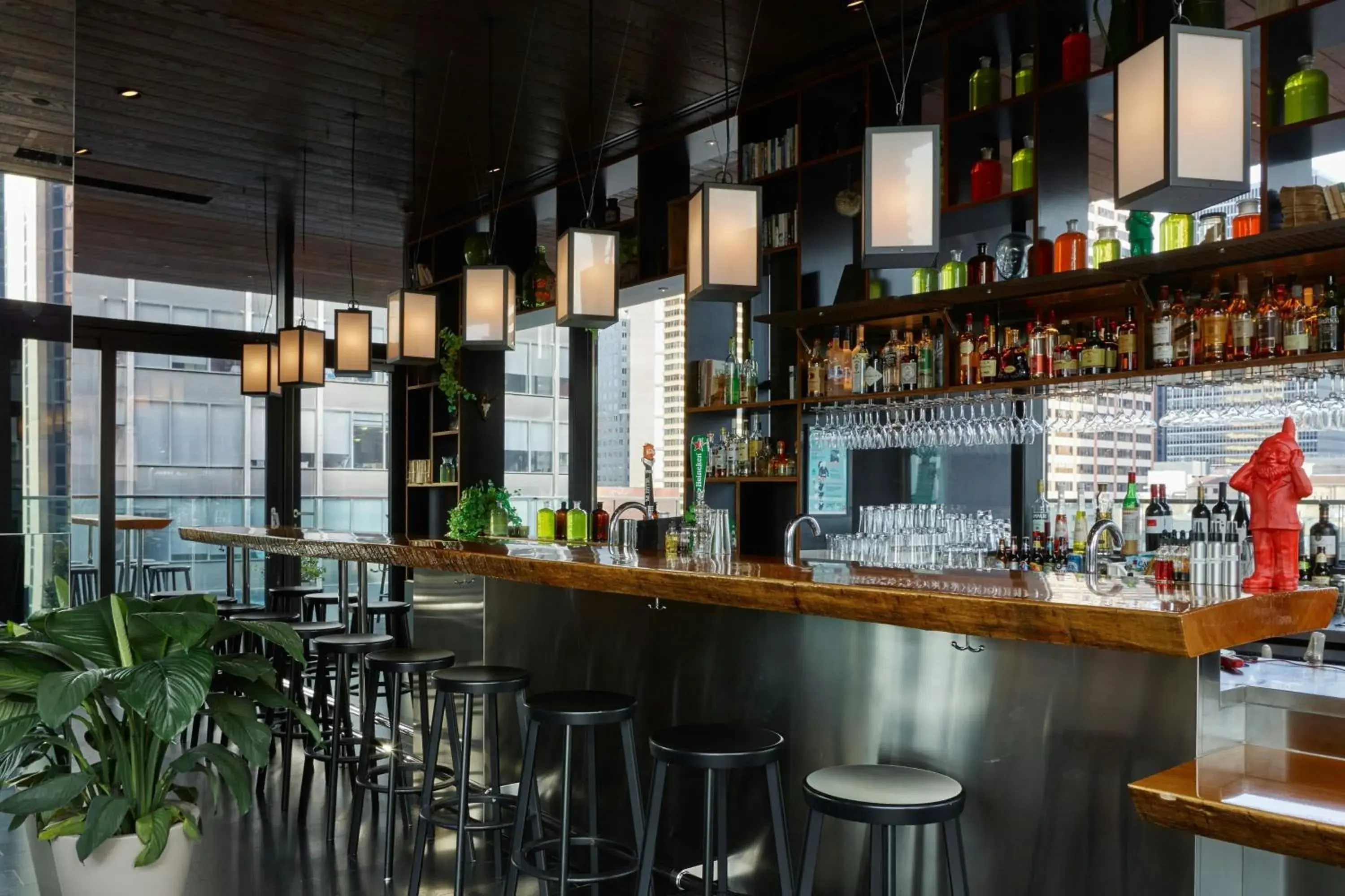 Lounge or bar in citizenM New York Times Square Lounge or bar in citizenM New York Times Square