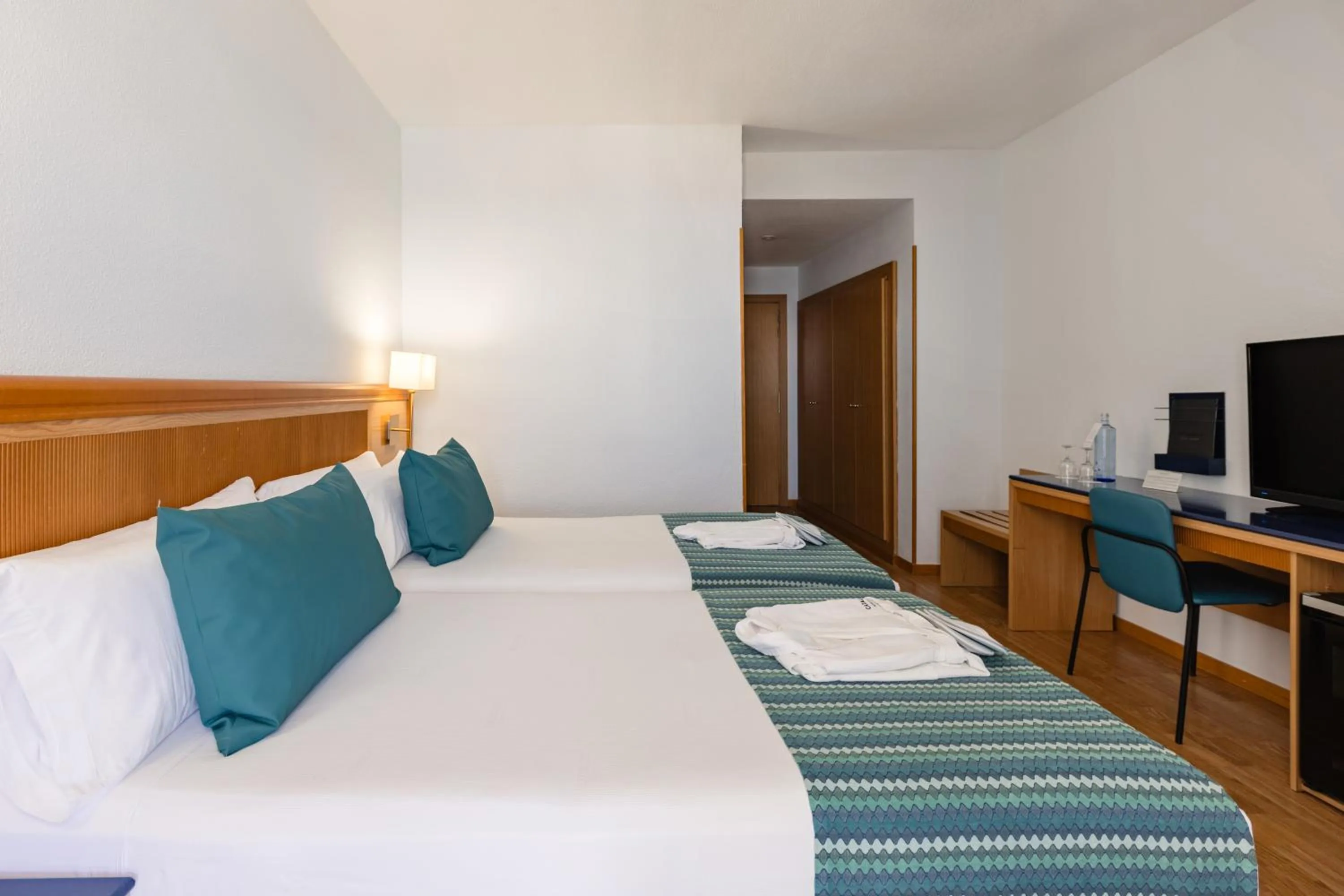 Bed in Catalonia Las Vegas - Adults Only