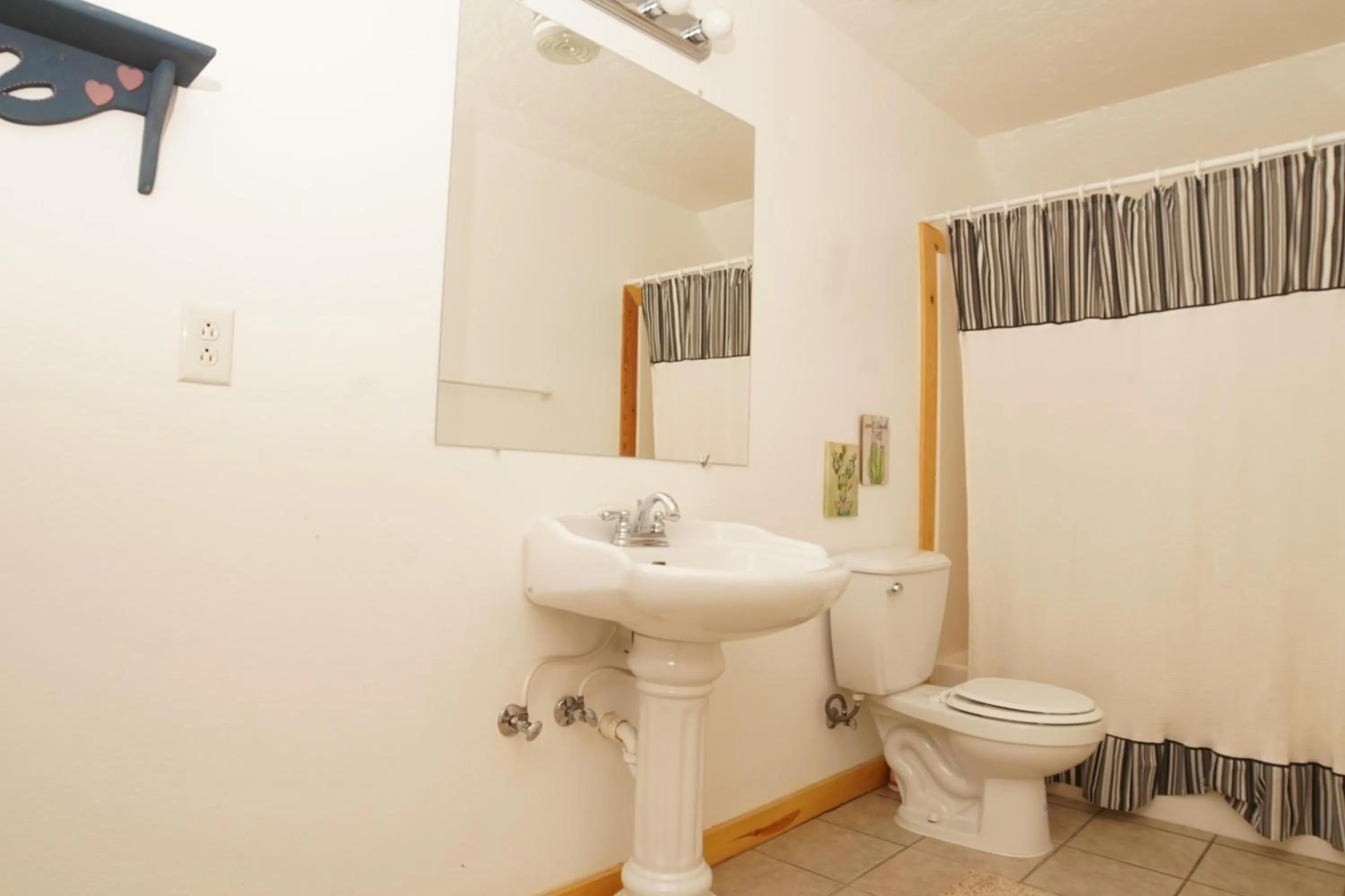 Photo of the whole room in Ranchette Ponderosa - The Nebo #3 at Wind Walker Homestead