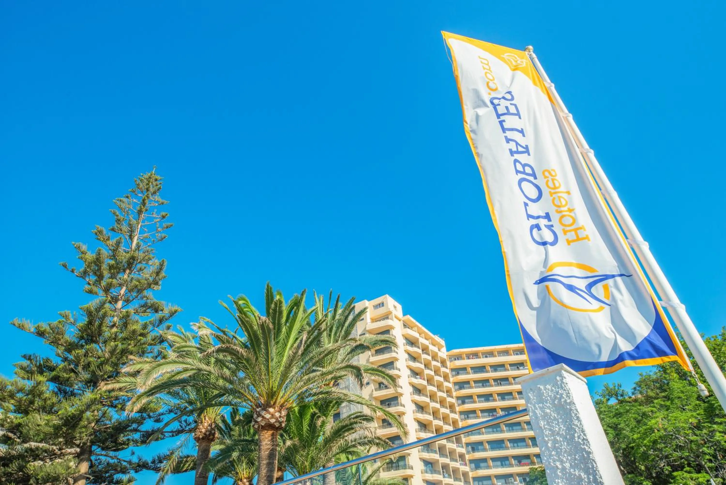 Facade/entrance in Globales Gardenia