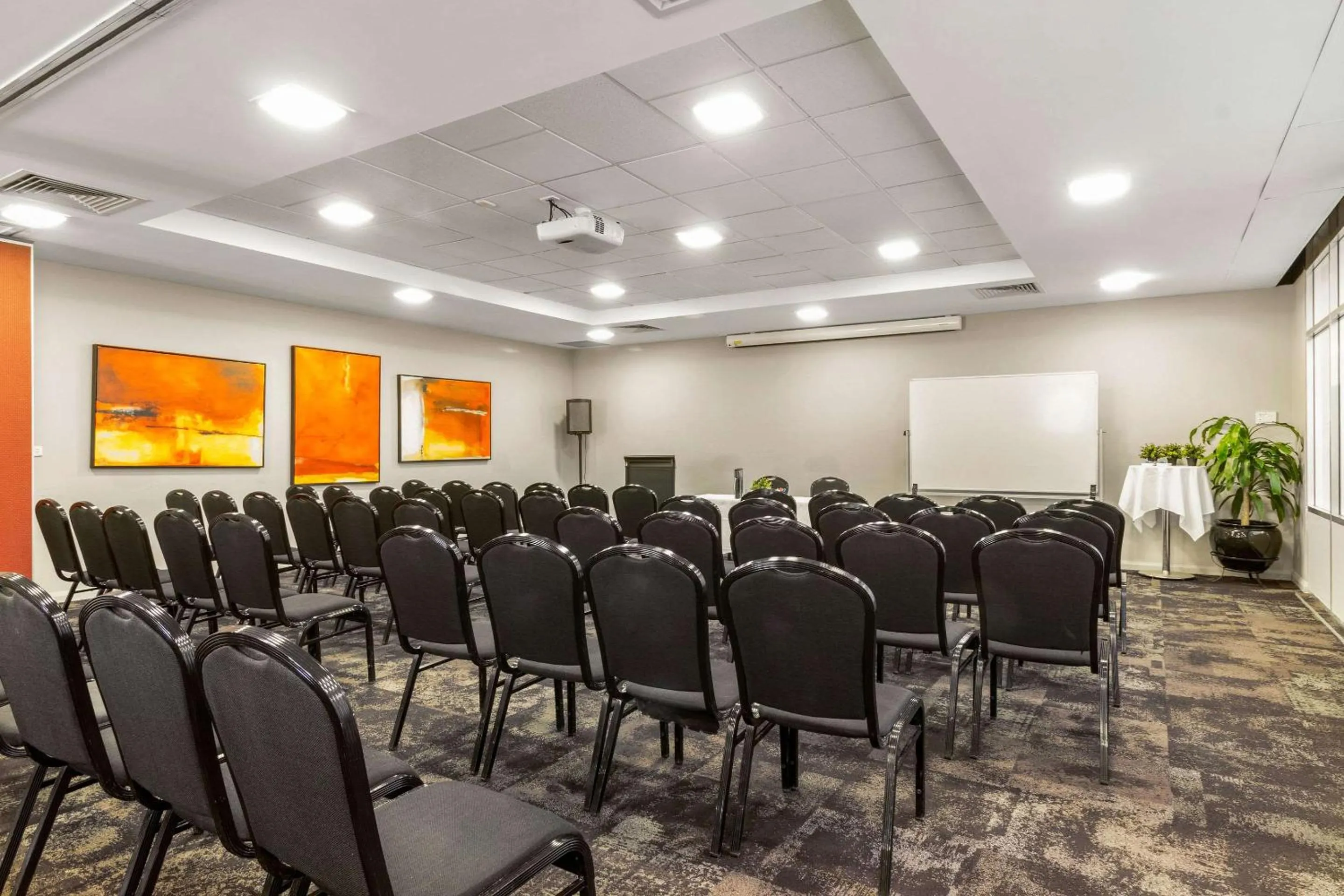 Meeting/conference room in Quality Hotel Dickson