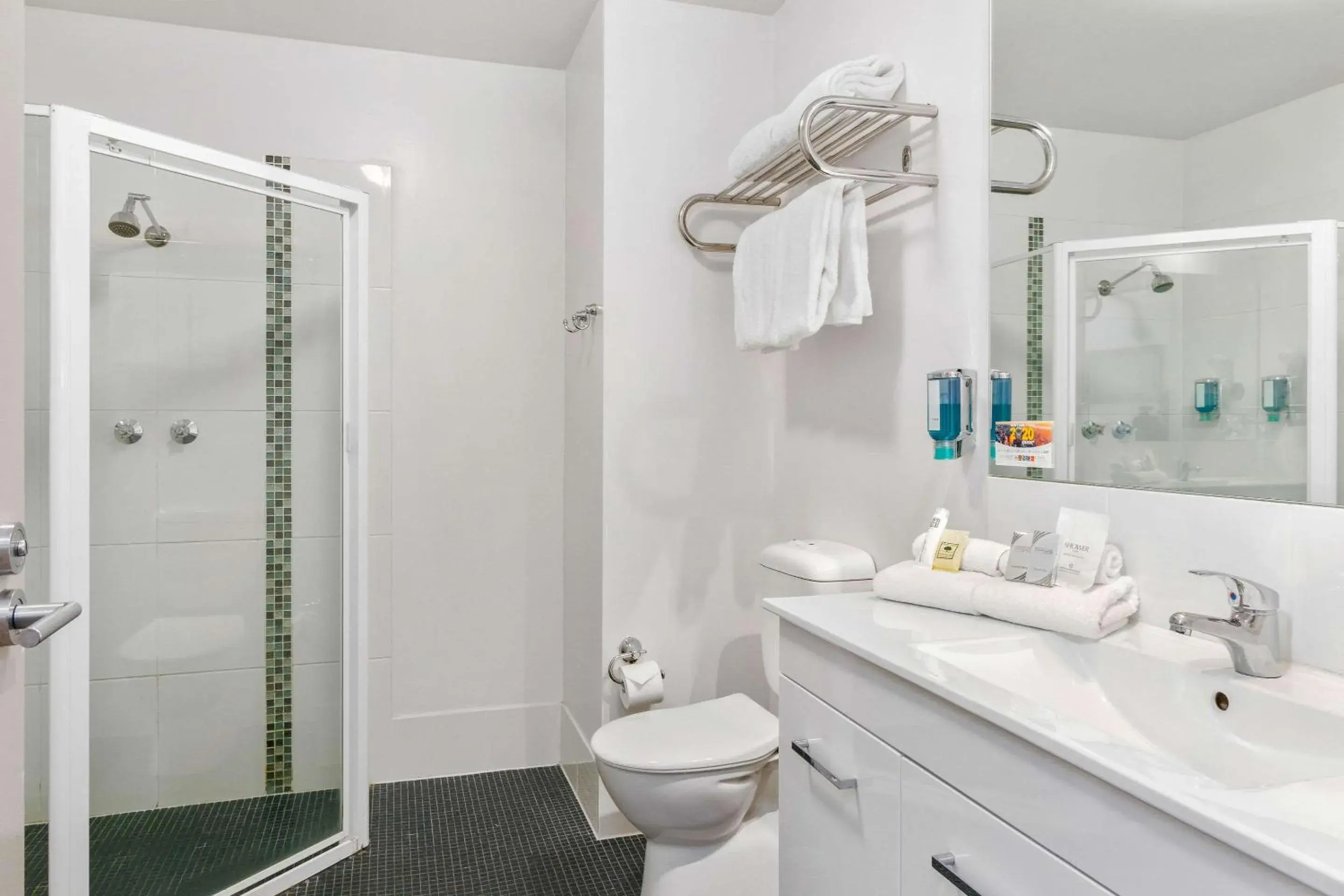 Standard Room, 1 Queen Bed in Quality Hotel Dickson Standard Room, 1 Queen Bed in Quality Hotel Dickson