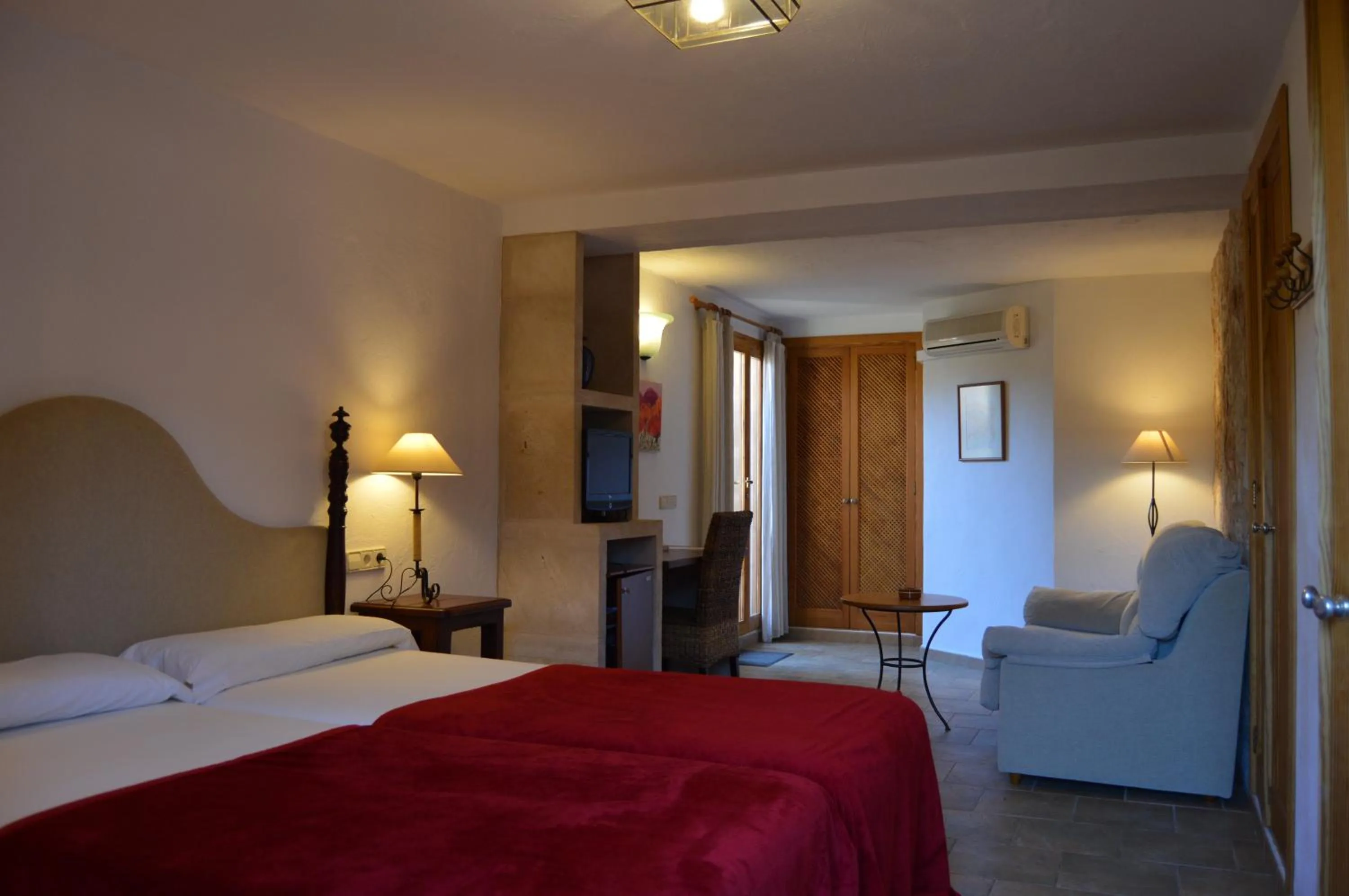 Photo of the whole room, Bed in Sa Carrotja - Adults Only