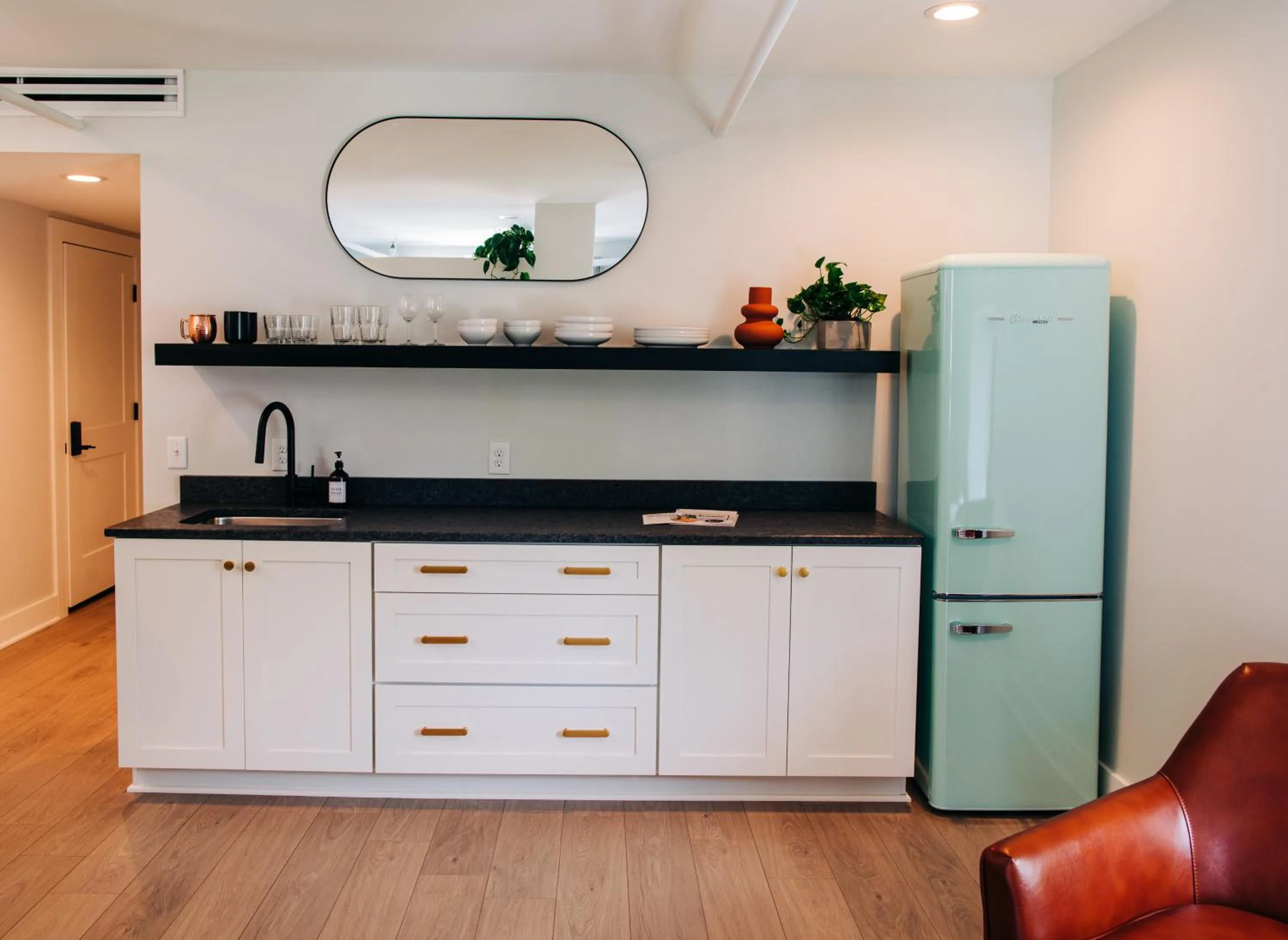 Kitchen or kitchenette in Stellar Suites