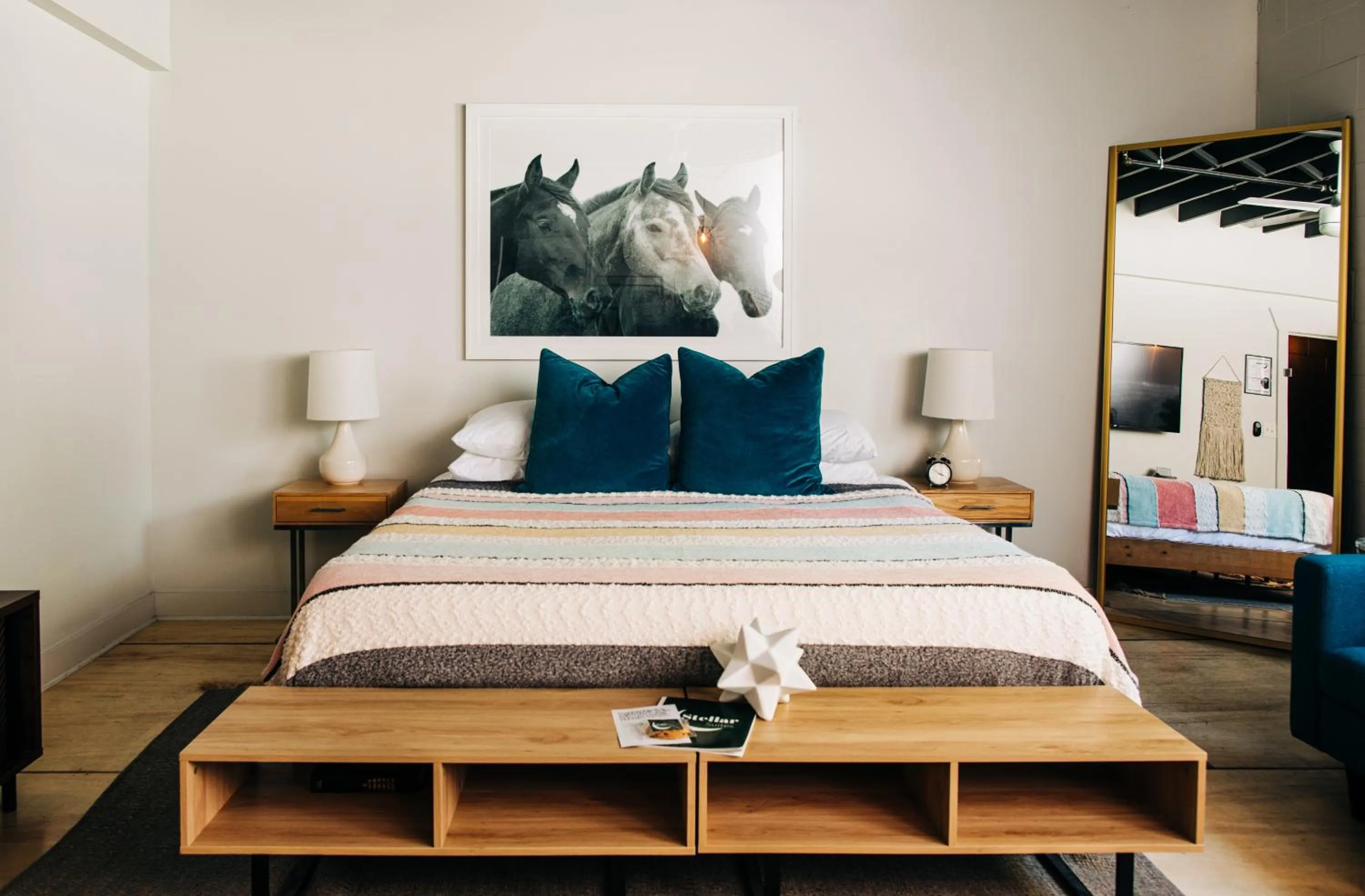 Bedroom, Bed in Stellar Suites