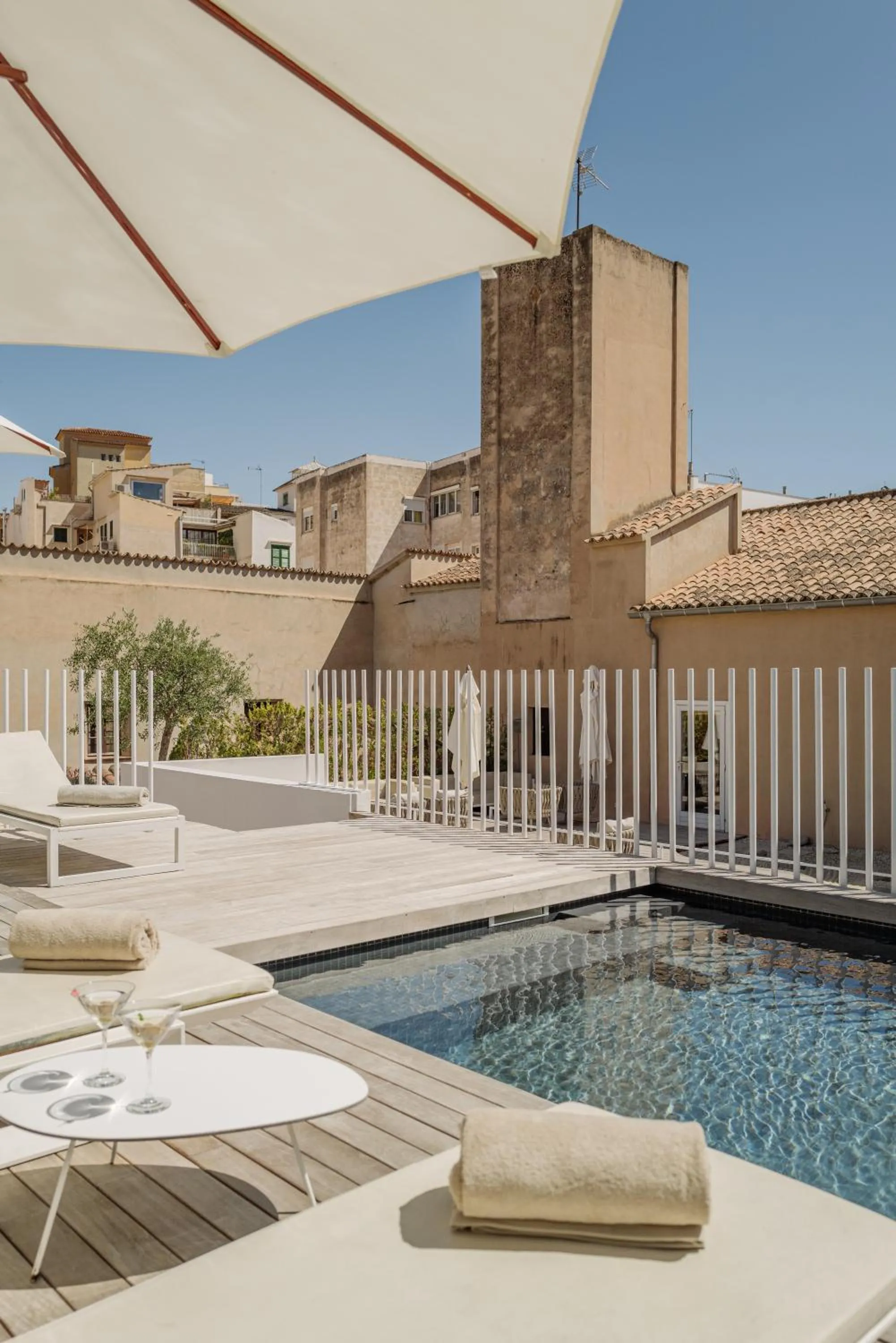 Swimming pool in Convent de la Missio - Grand Luxury Boutique hotel, Adults Only