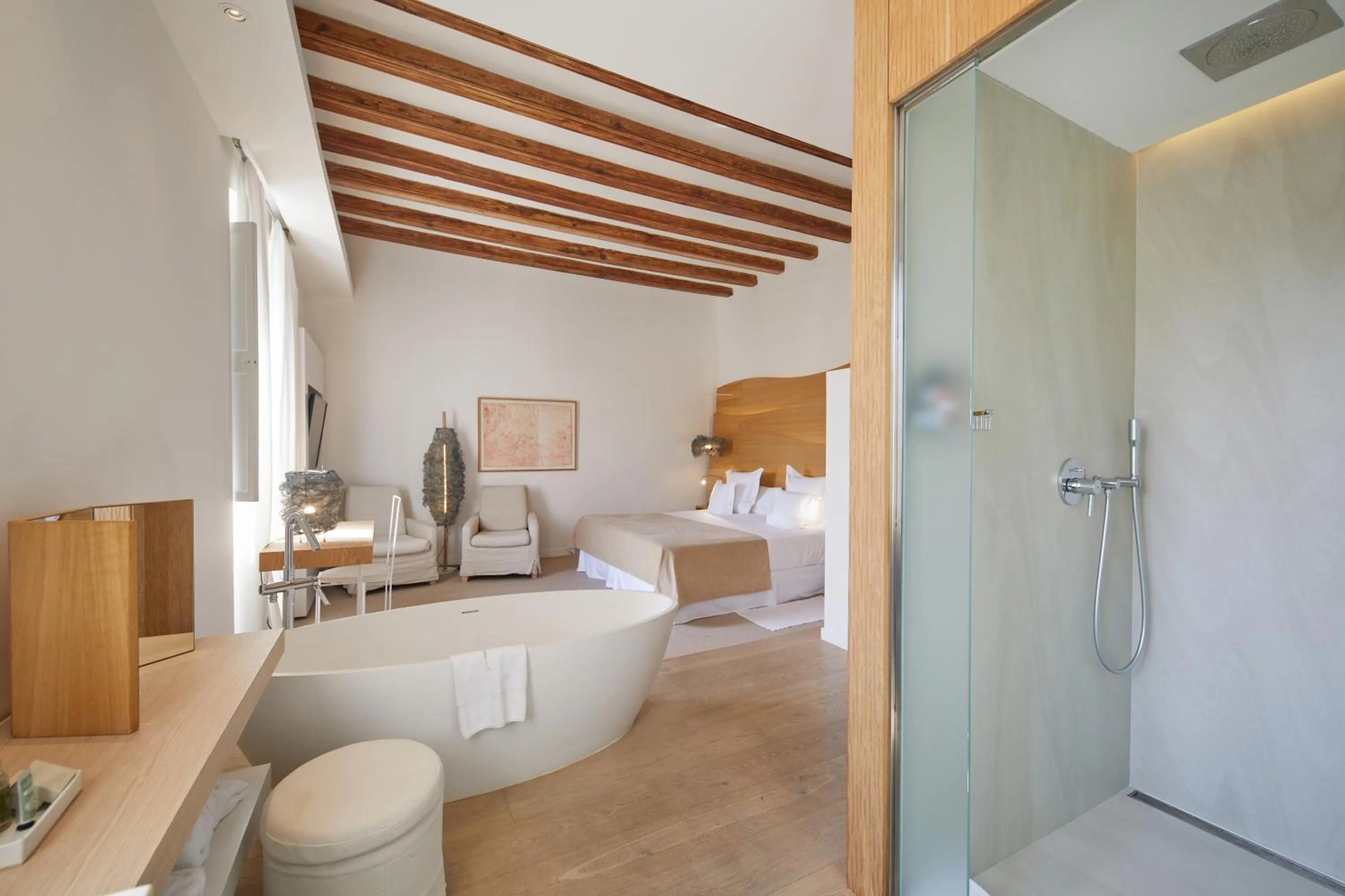 Bed in Convent de la Missio - Grand Luxury Boutique hotel, Adults Only