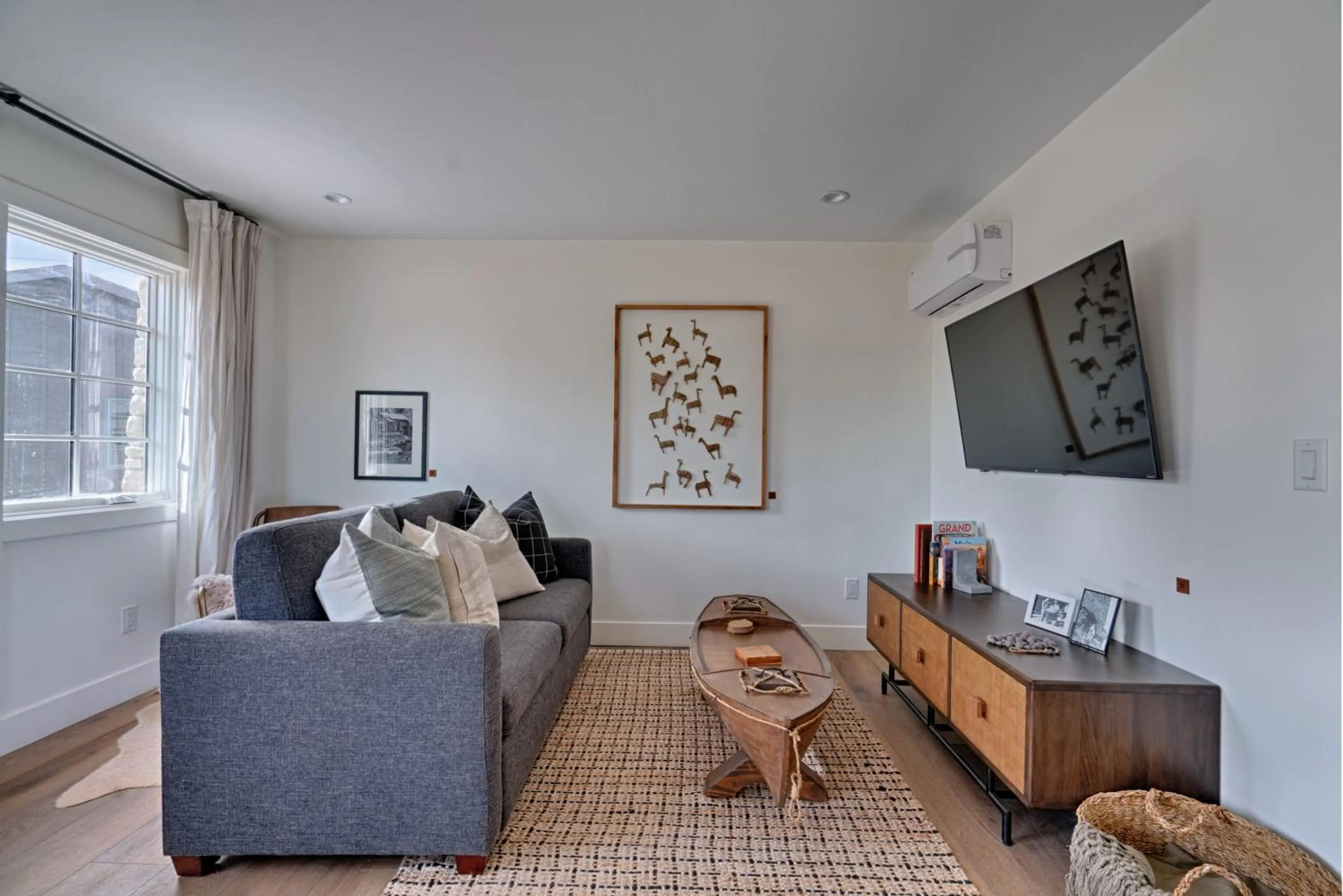 TV and multimedia in Inn History Grand Canyon Cabin