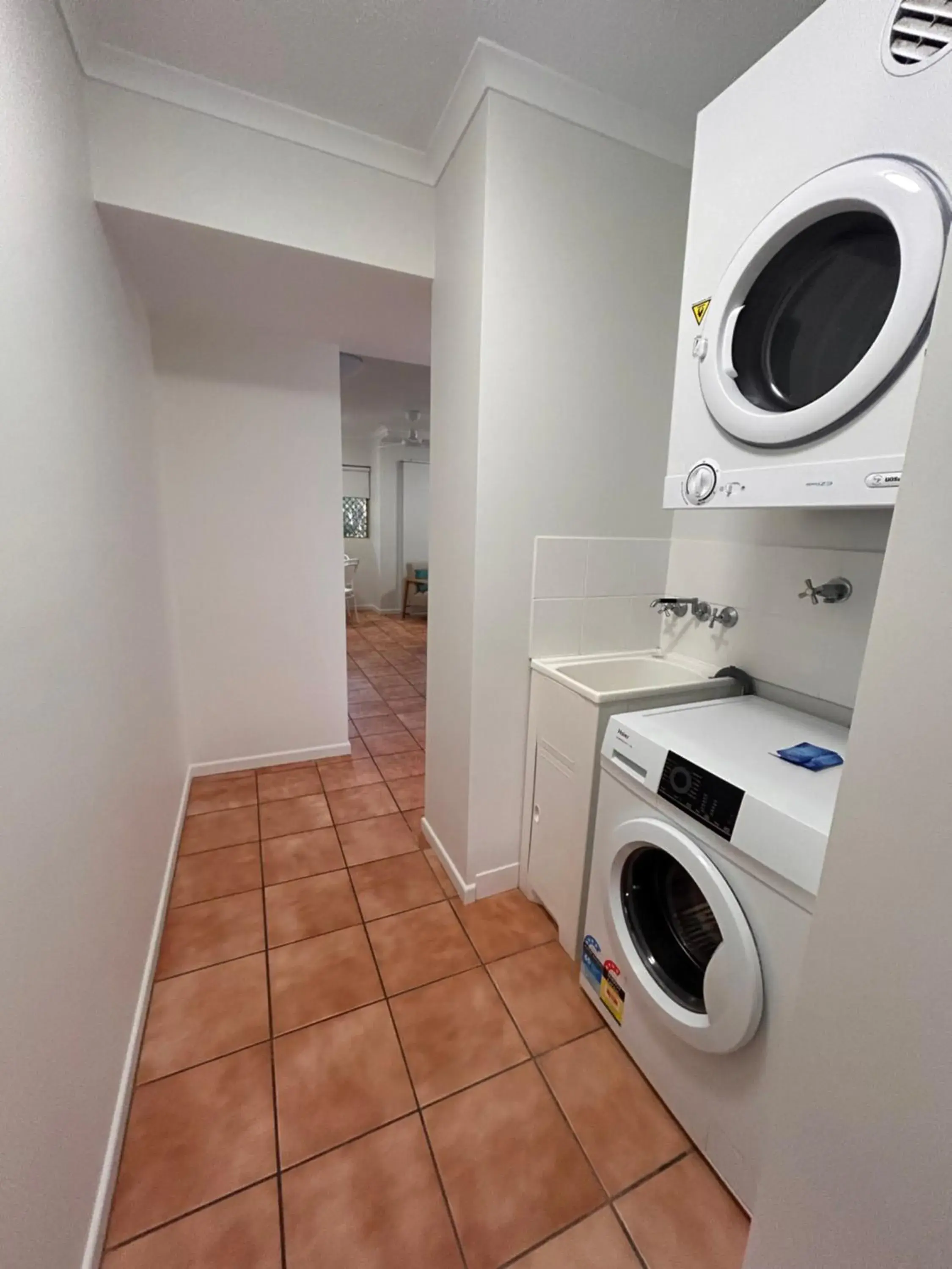 One-Bedroom Premier Apartment in Mackay Seabreeze Apartments One-Bedroom Premier Apartment in Mackay Seabreeze Apartments