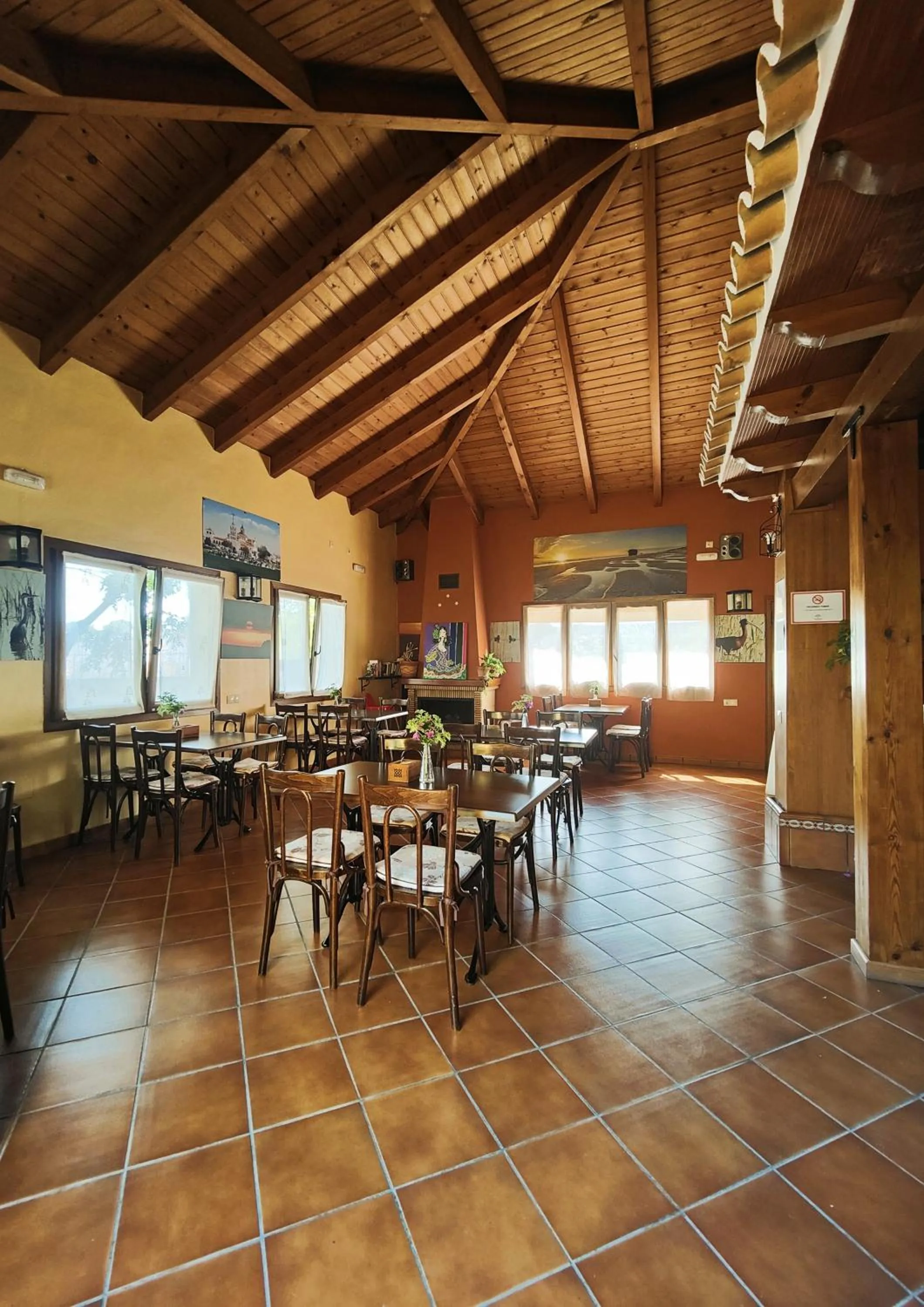 Restaurant/places to eat in Hotel Doñana Blues