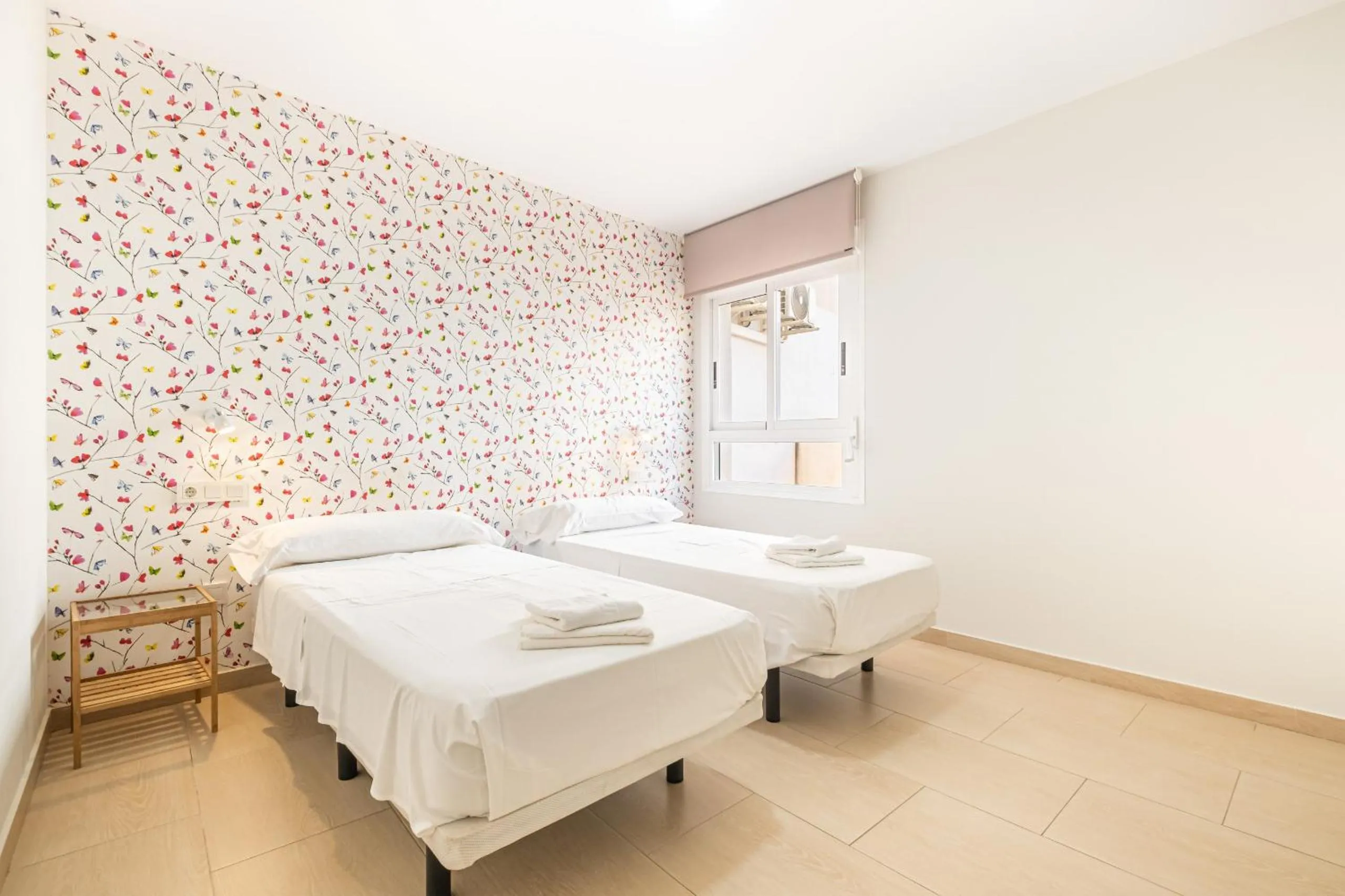 Bed in Apartamentos La Rosita Old Town