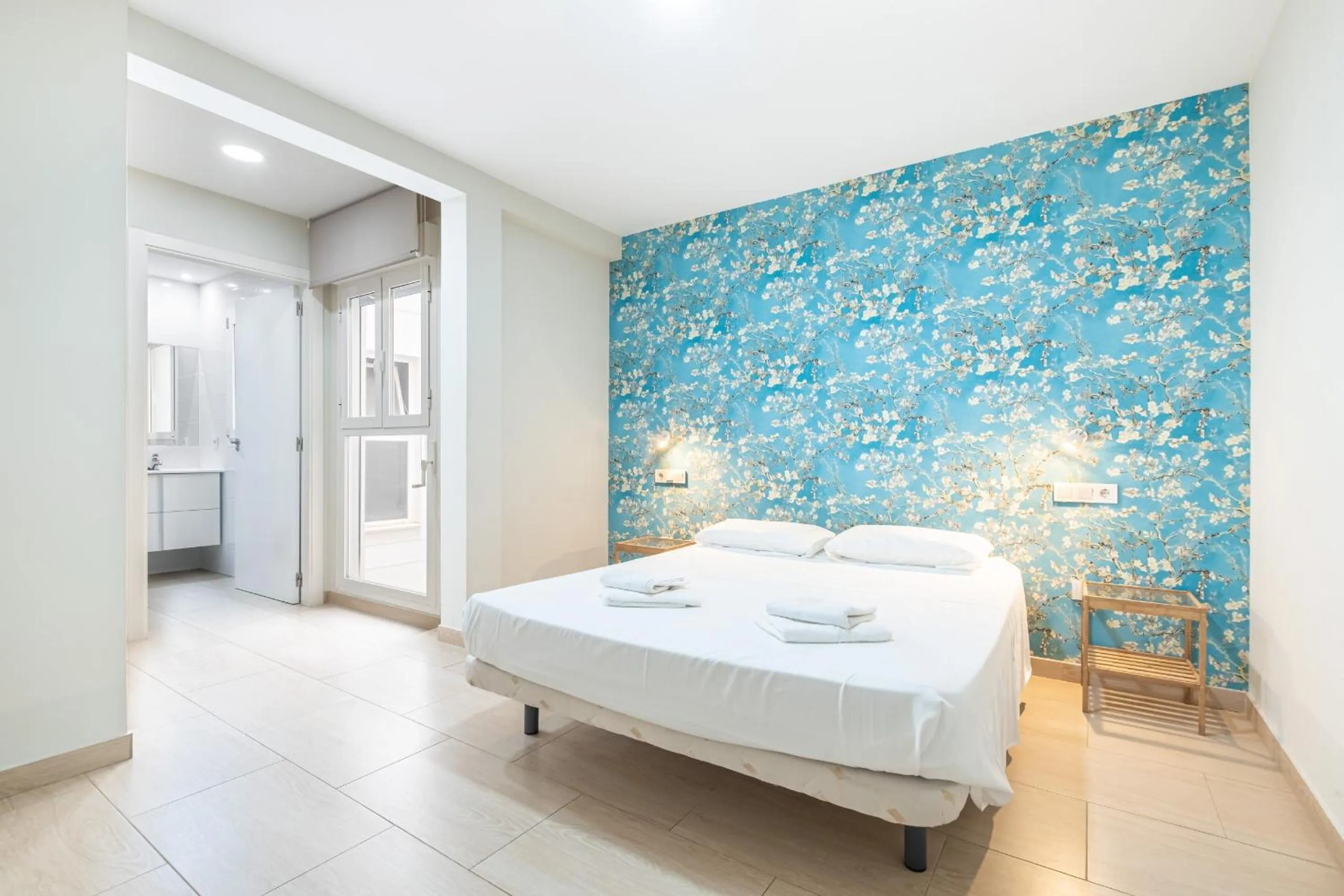 Bed in Apartamentos La Rosita Old Town