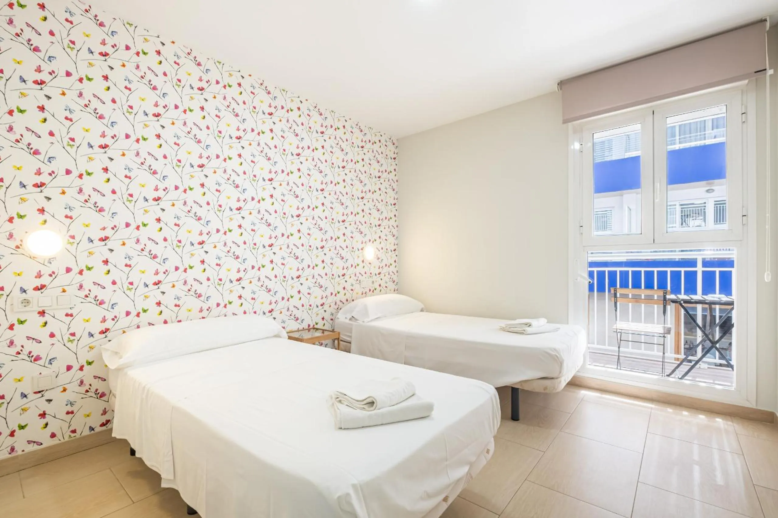 Bed in Apartamentos La Rosita Old Town