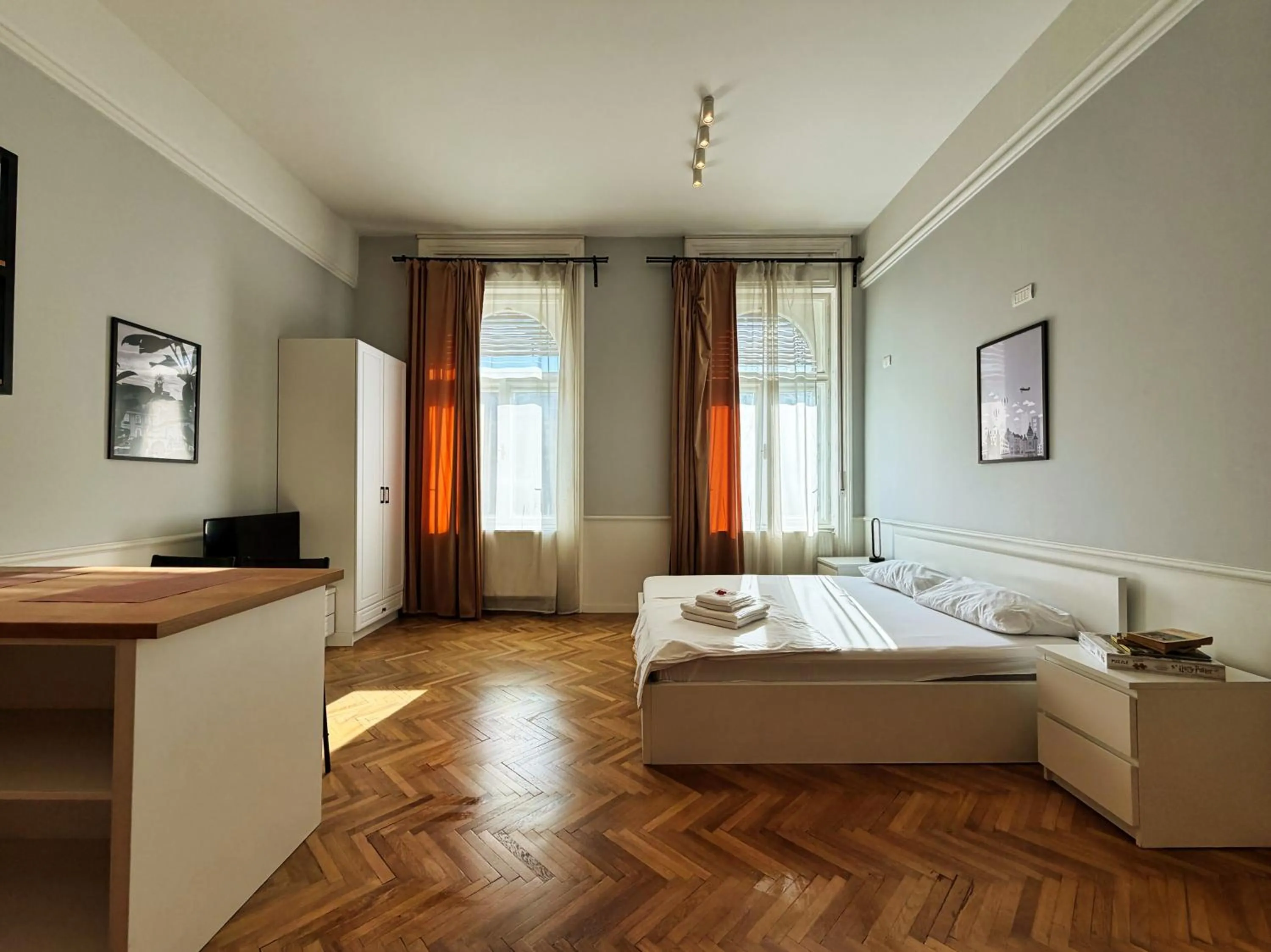 Living room, Bed in Carol Residence - ultra central - powered by NEO