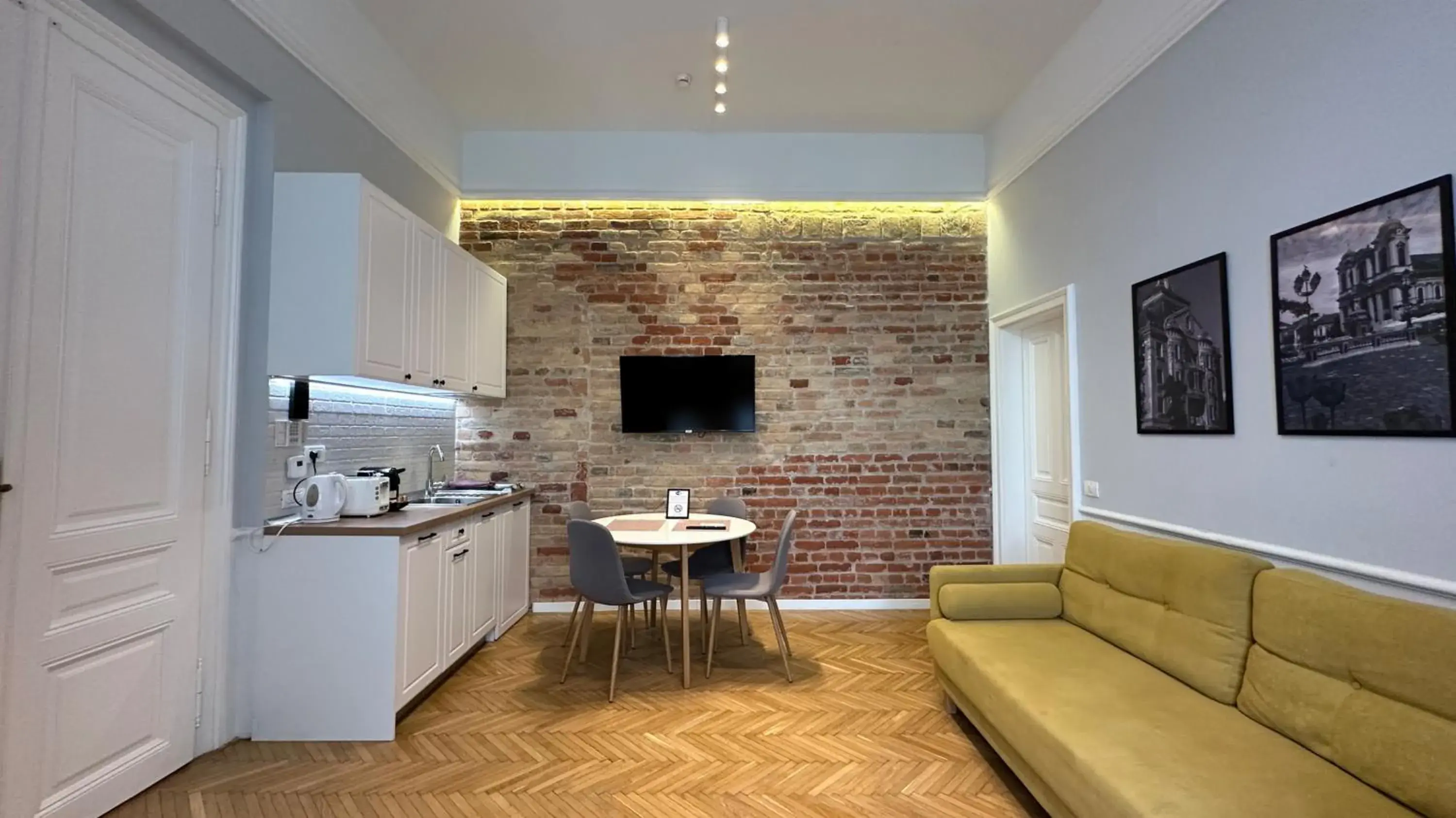 Superior Apartment in Carol Residence - ultra central - powered by NEO Superior Apartment in Carol Residence - ultra central - powered by NEO