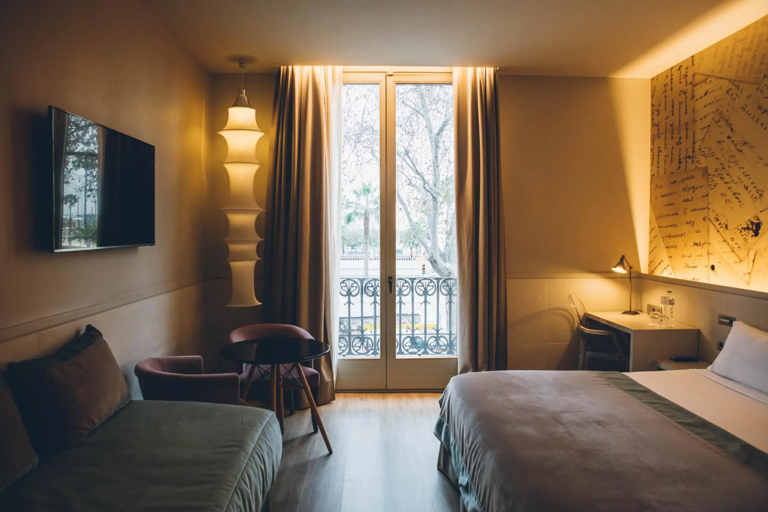 Bedroom, Bed in Duquesa de Cardona Hotel 4 Sup by Grup Duquessa