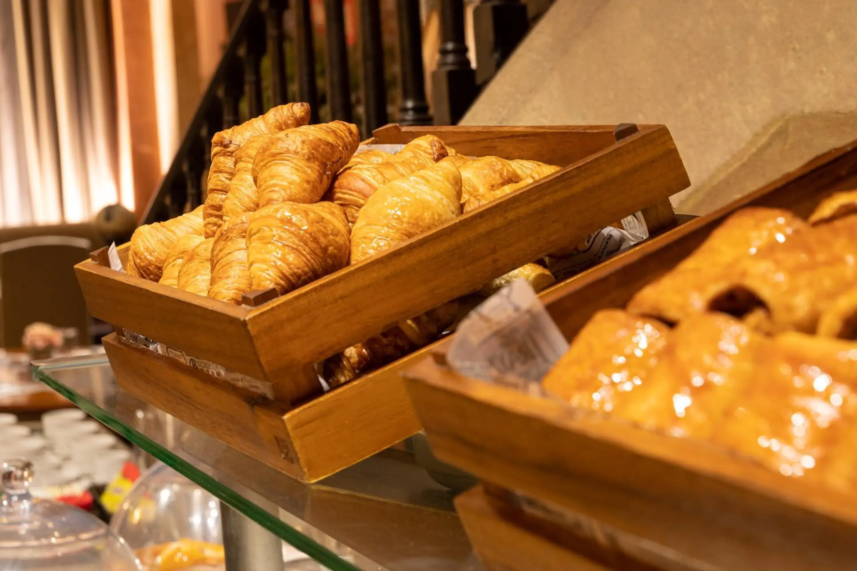 Food in Duquesa de Cardona Hotel 4 Sup by Grup Duquessa Food in Duquesa de Cardona Hotel 4 Sup by Grup Duquessa