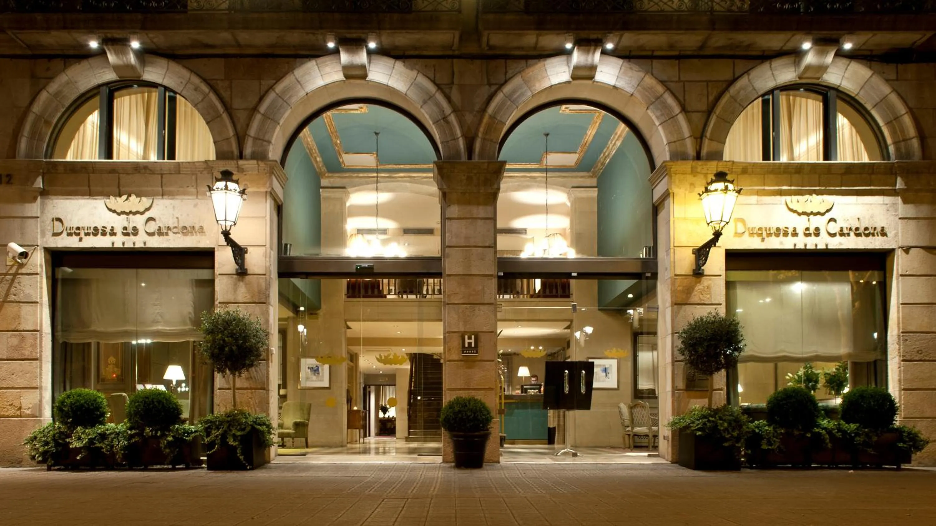 Lobby or reception in Duquesa de Cardona Hotel 4 Sup by Grup Duquessa