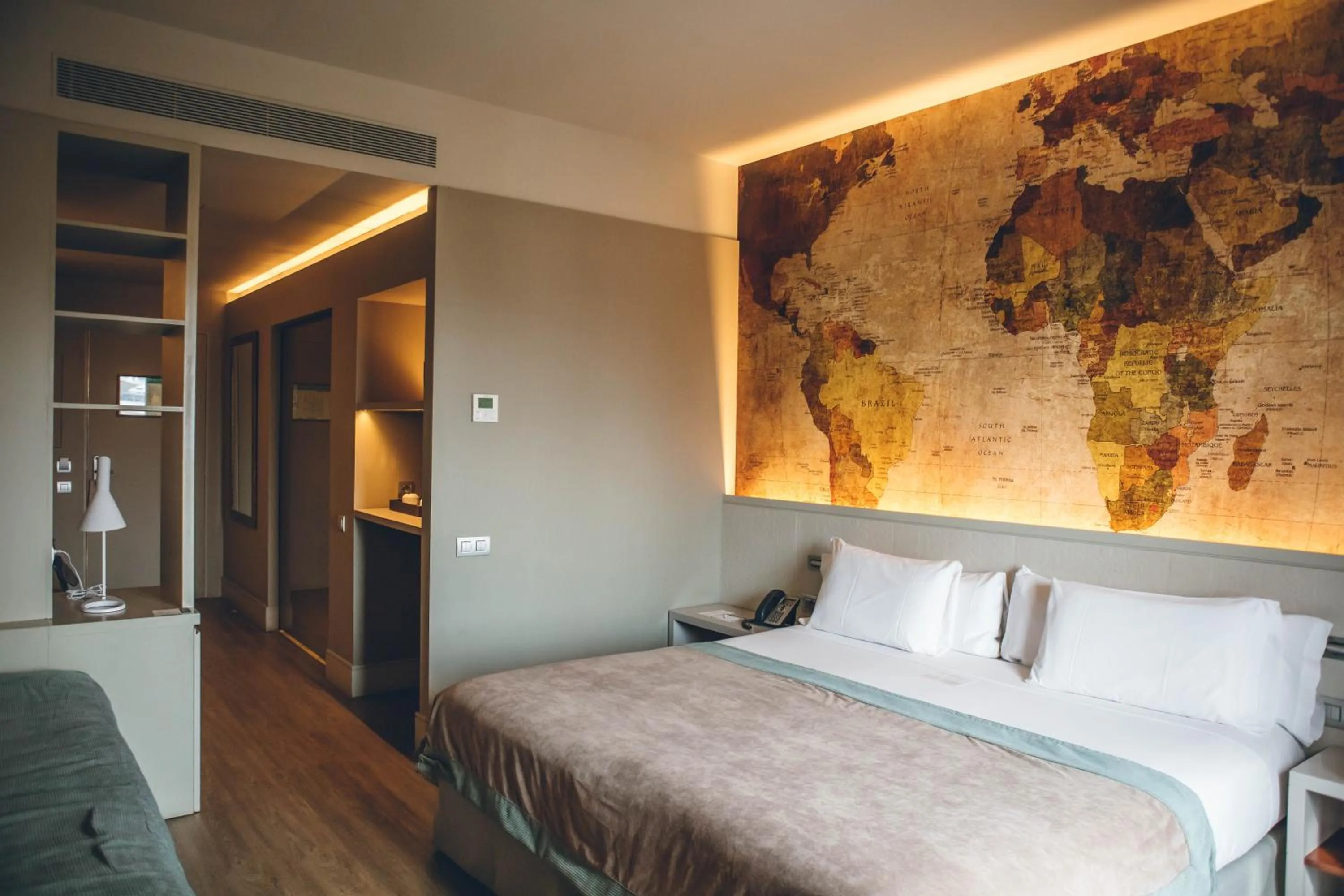 Bedroom, Bed in Duquesa de Cardona Hotel 4 Sup by Grup Duquessa