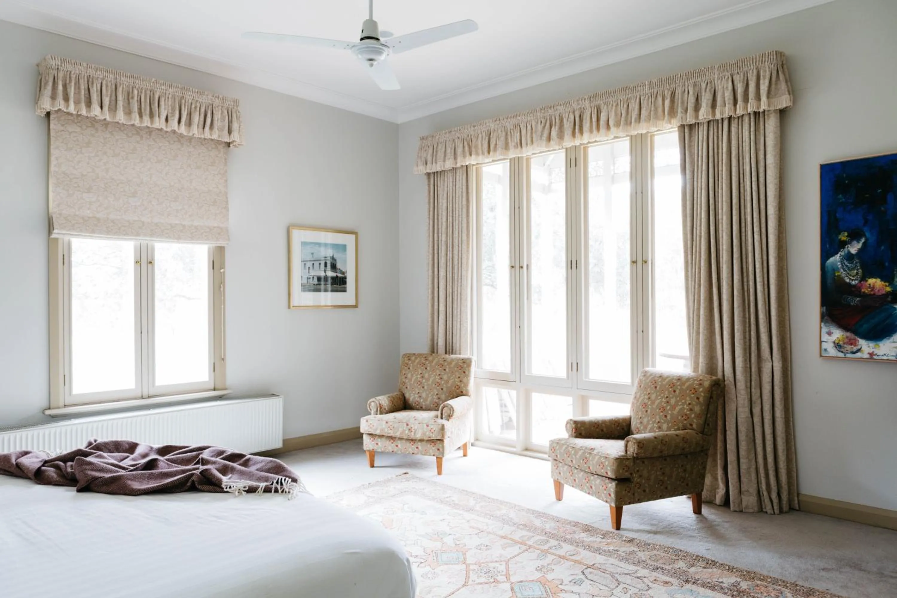 Restaurant/places to eat, Bed in Royal Mail Hotel